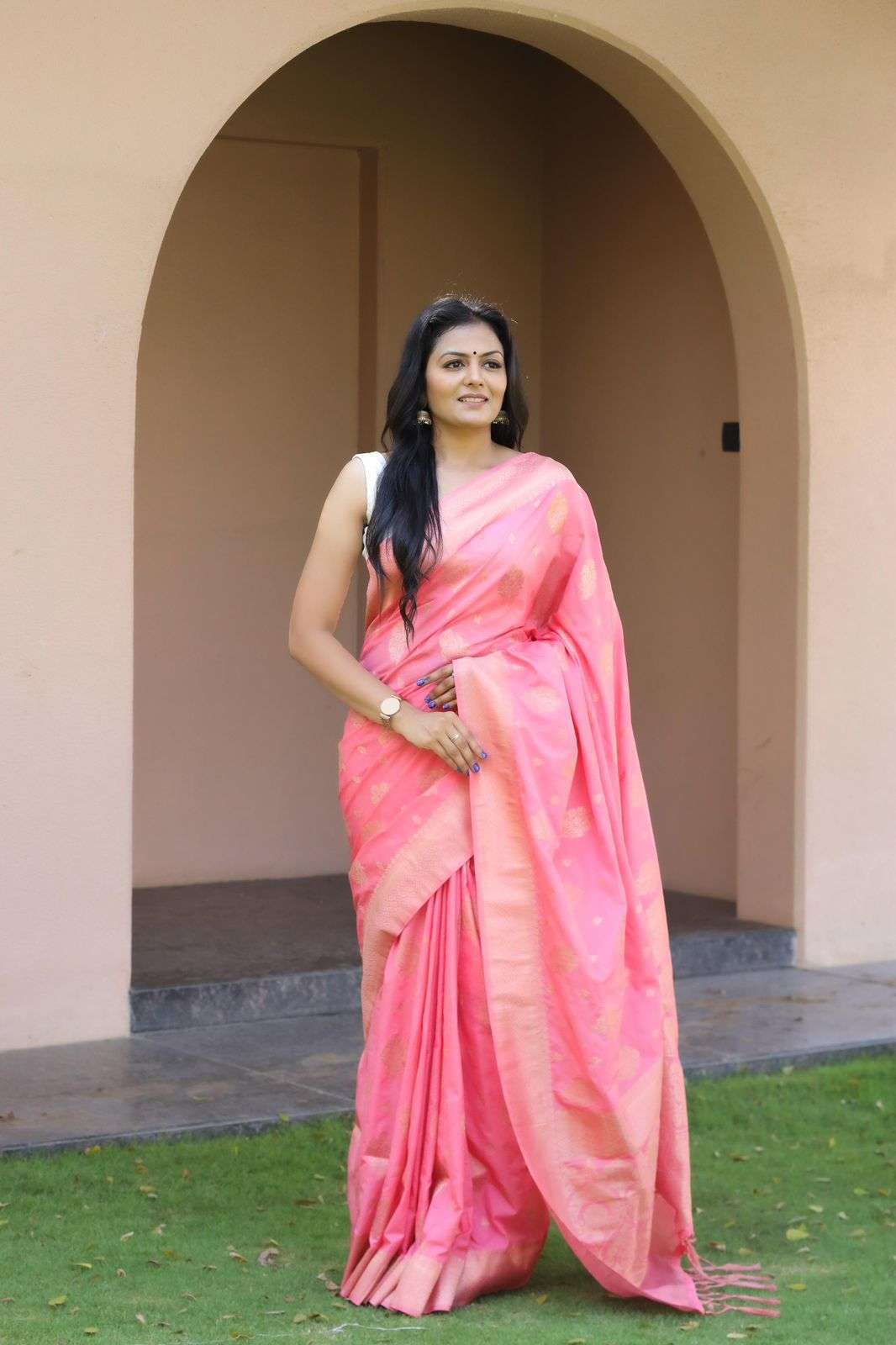 SUPER SOFT AND PURE SHINY LICHI SILK FABRIC SAREE RESELLER I...