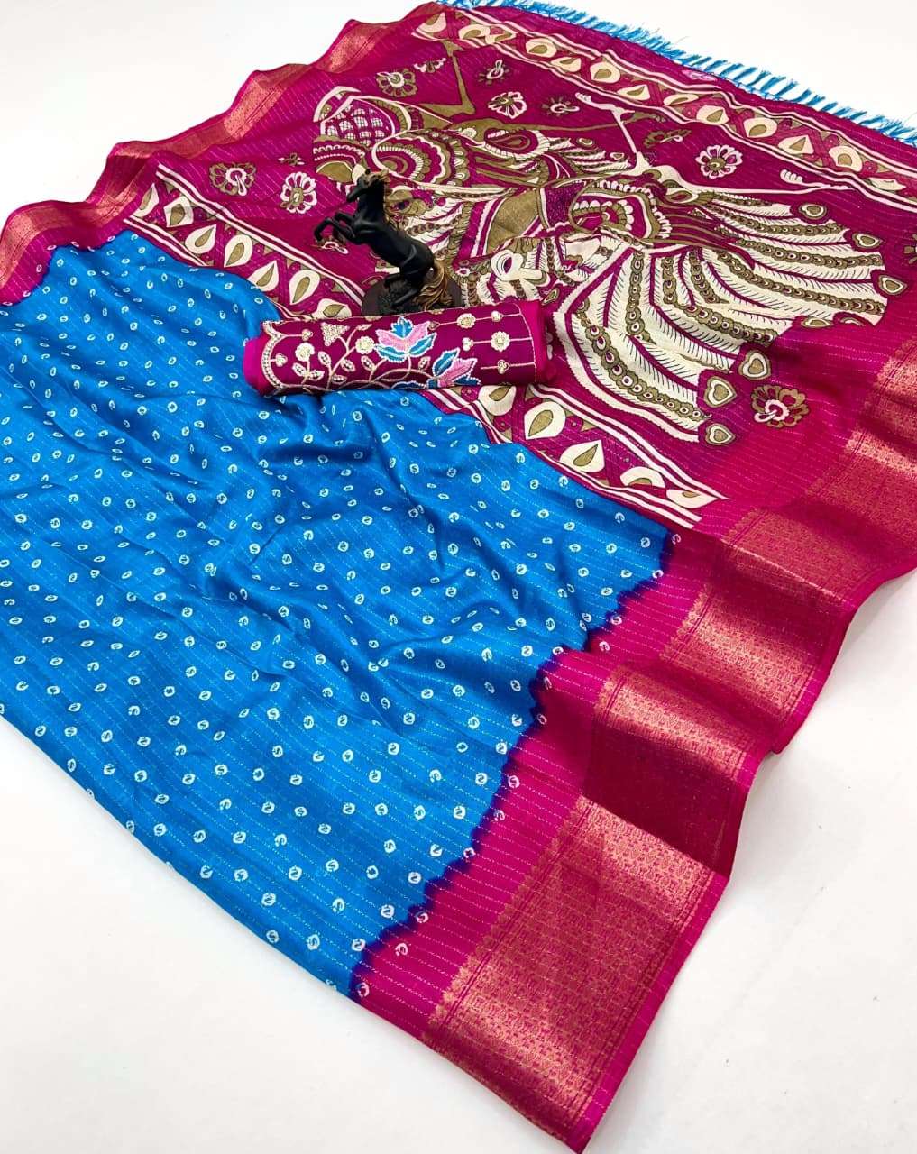 This saree comes in Beautiful soft and  a rich traditional l...