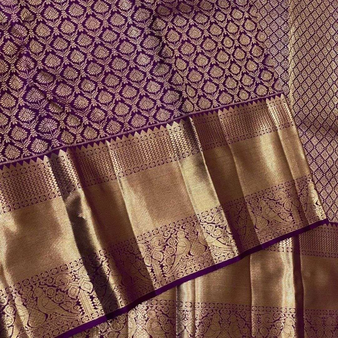 BEAUTIUFLLY PURPLE COLOUR SOFT LICHI SILK FABRIC SAREE SUPPL...