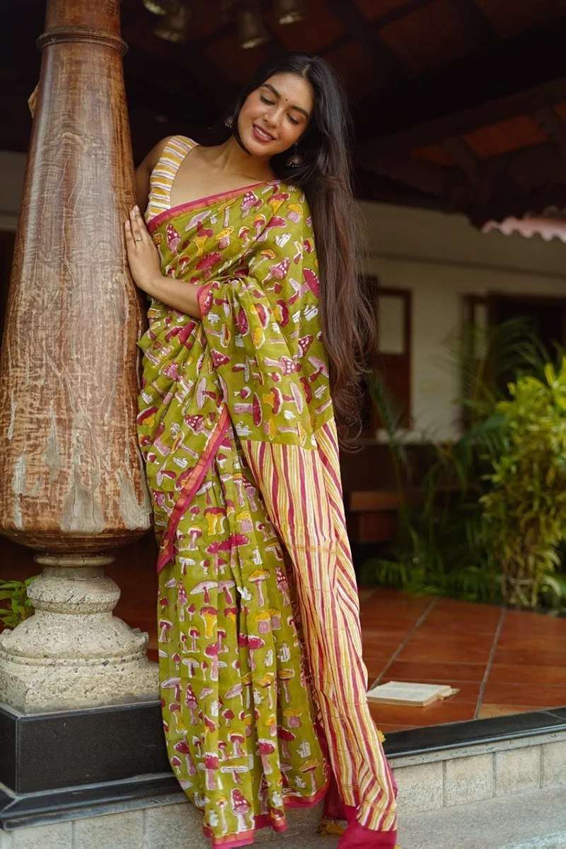  EXCLUSIVE AND BEAUTIFUL SPECIAL AND CLASSIC LILAN  FABRIC C...