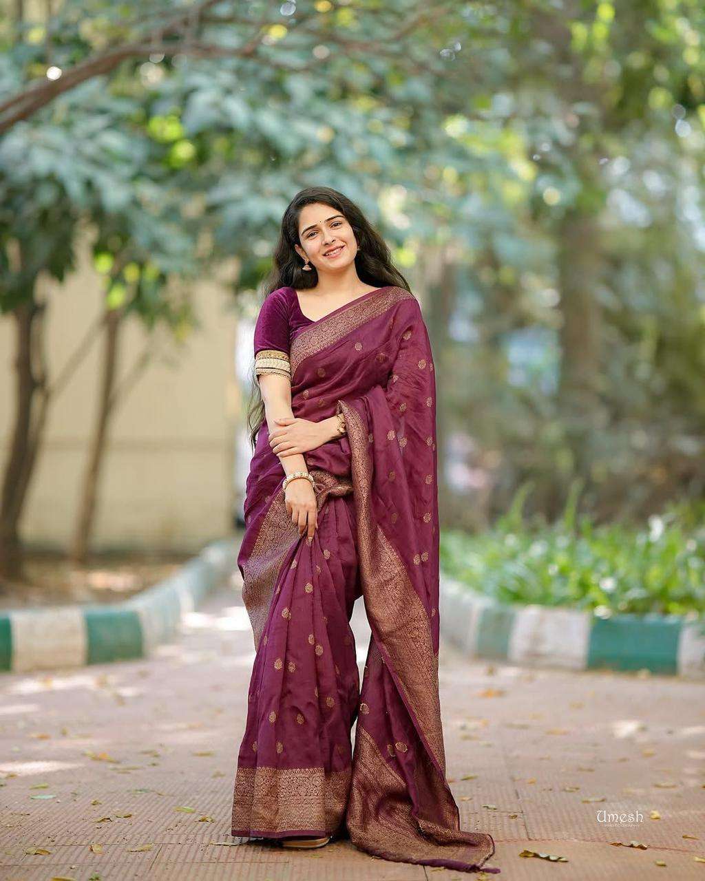  GLAM UP SOFT AND SHINY LICHI SILK FANCY FABRIC SAREE RESELL...