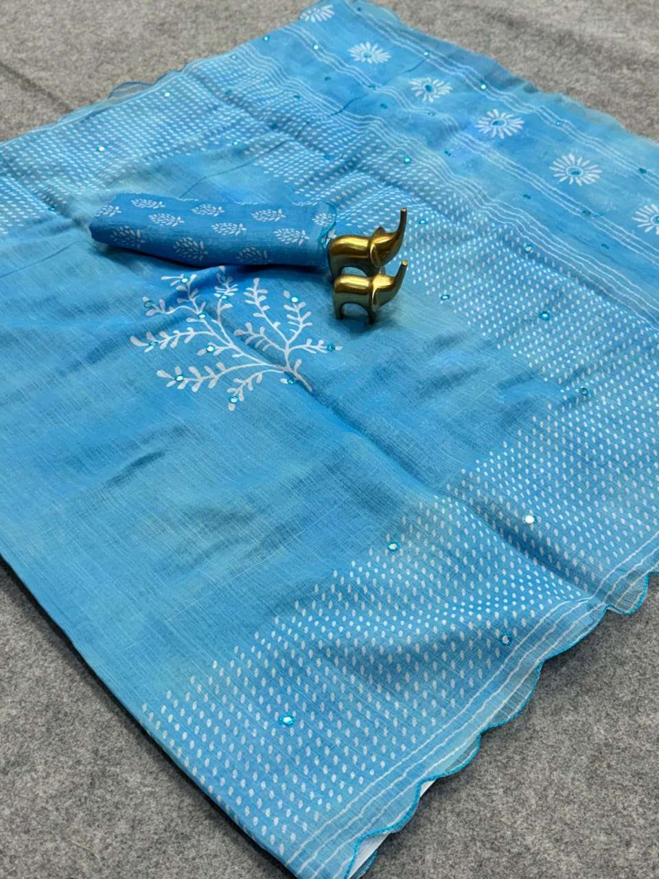 New arrival beautiful sky blue colour new and Soft Linen cot...