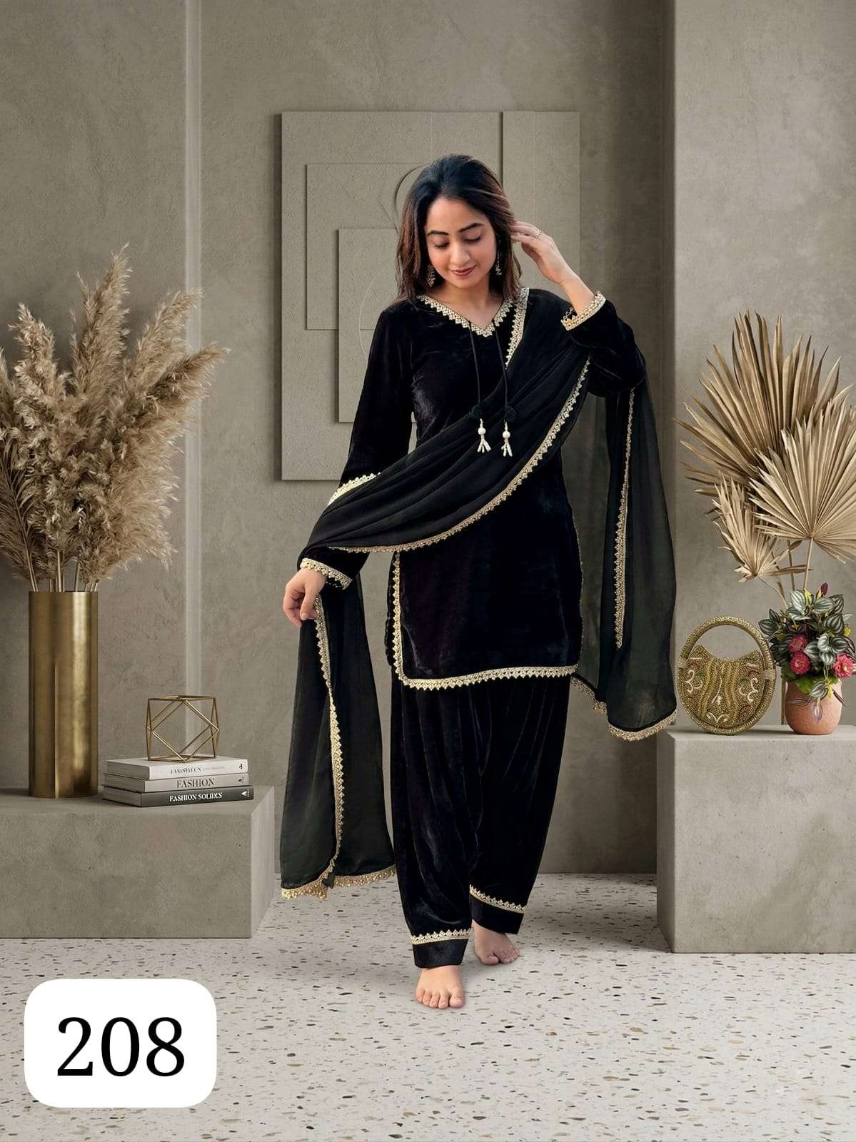 PC ZEYNEP LUXURY BOUTIQUE MIRROR DESIGN PATIYALA STYLE SUIT ...