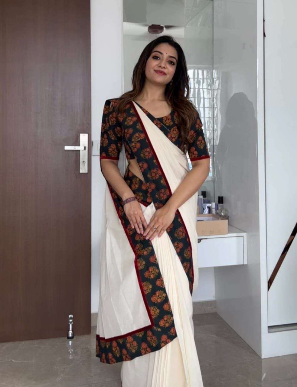 Plain and pure Linen fancy fabric with Digital Print on sare...