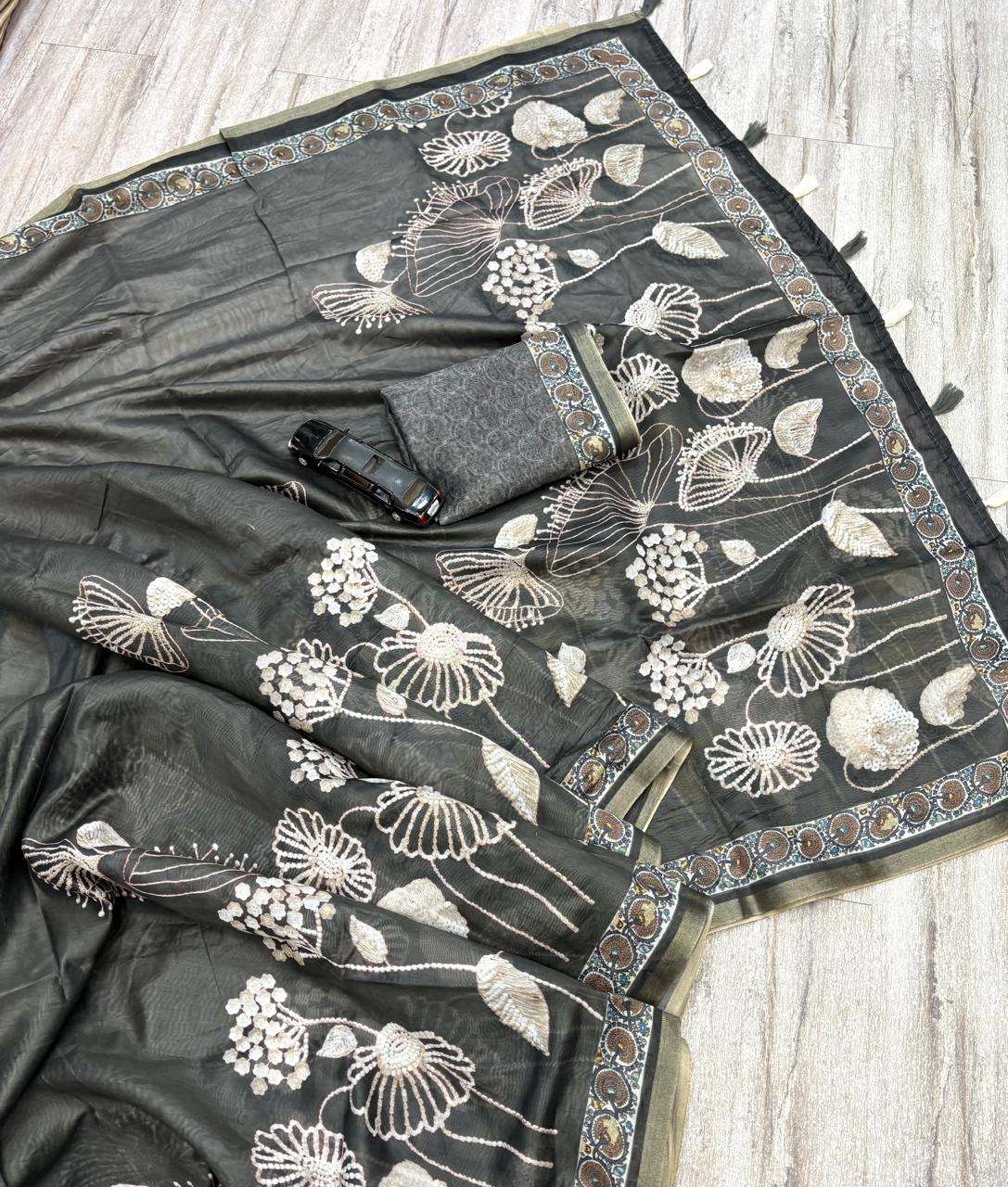 Presents twirling Soft and pure Chanderi Slub Cotton fabric ...