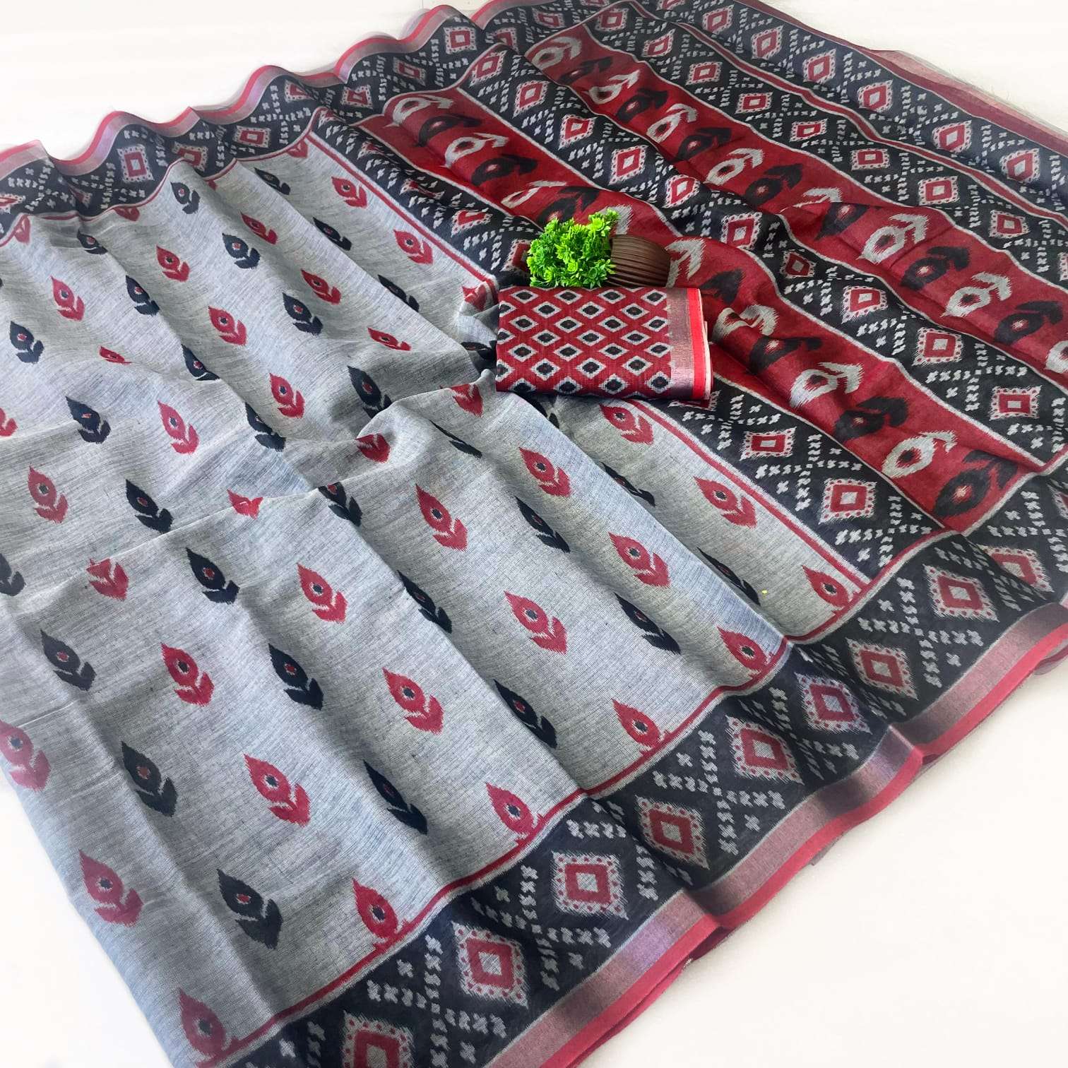  Pure and Soft Mony Cotton fabric with beautiful Digital Pri...