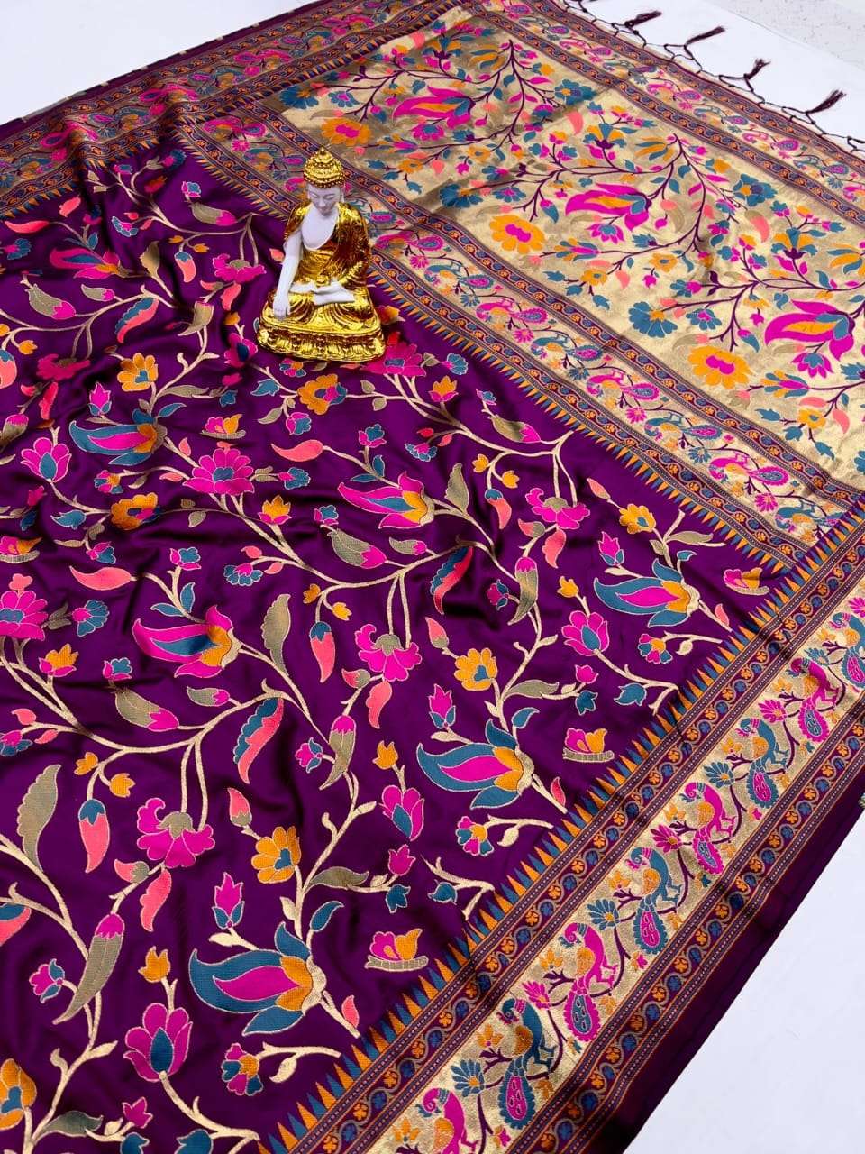 Simran Unique Handpicked Design just for you Kanchipuram Lic...