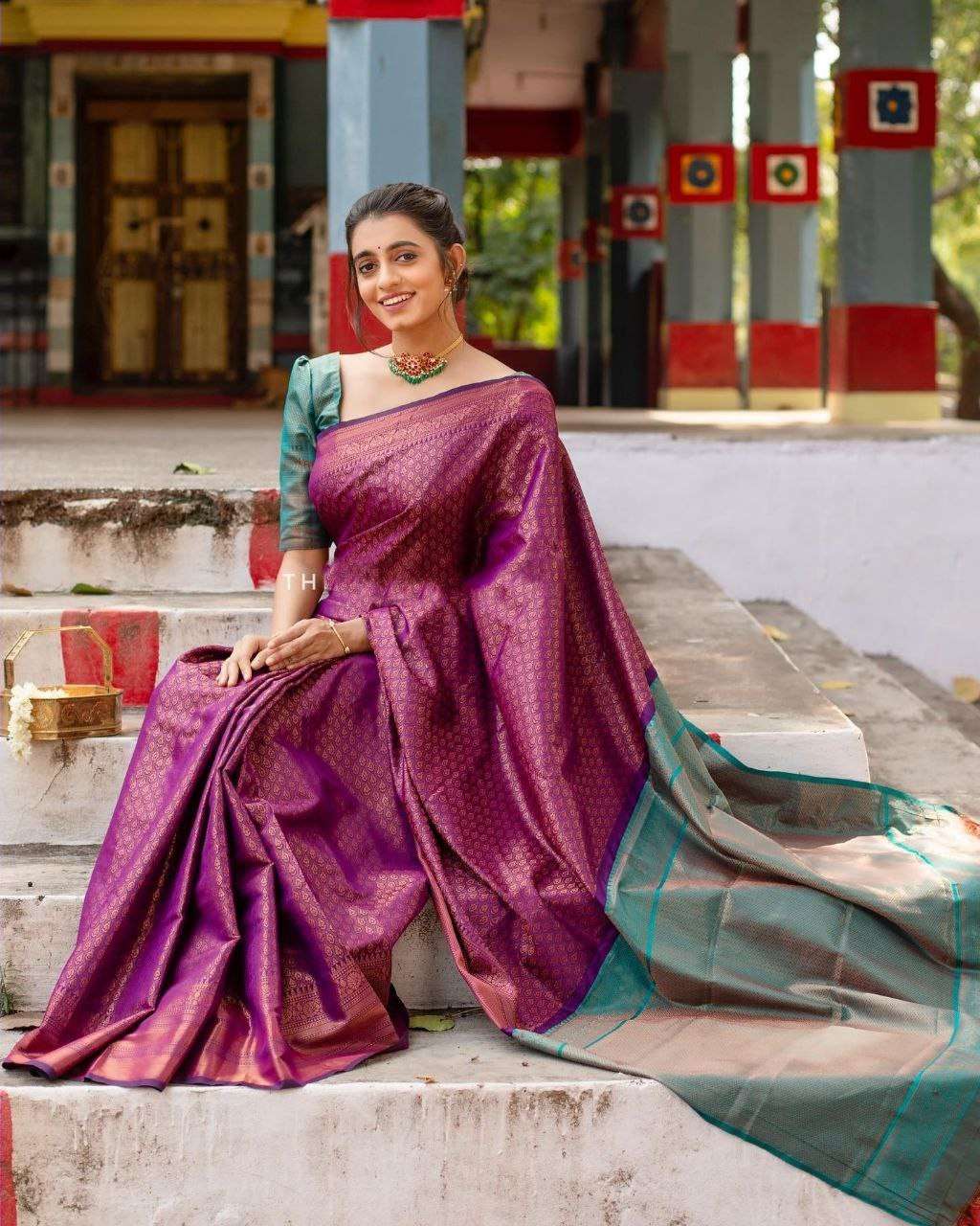 SOFT AND PURE SHINY LICHI SILK FANTASTIC FABRIC SAREE RESELL...