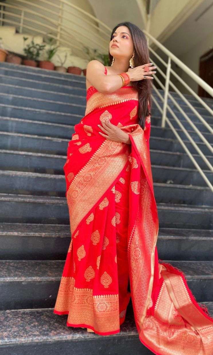 SOFT LICHI SILK CLOTH SILK SYMPHONY ELEGANCE DRAPED IN DIVIN...