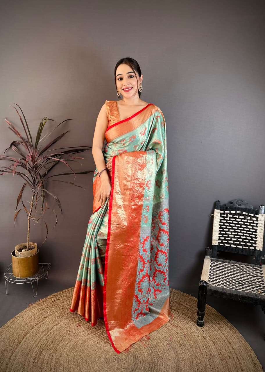  This beautiful Bridal Kanjivaram silk fancy fabric saree re...