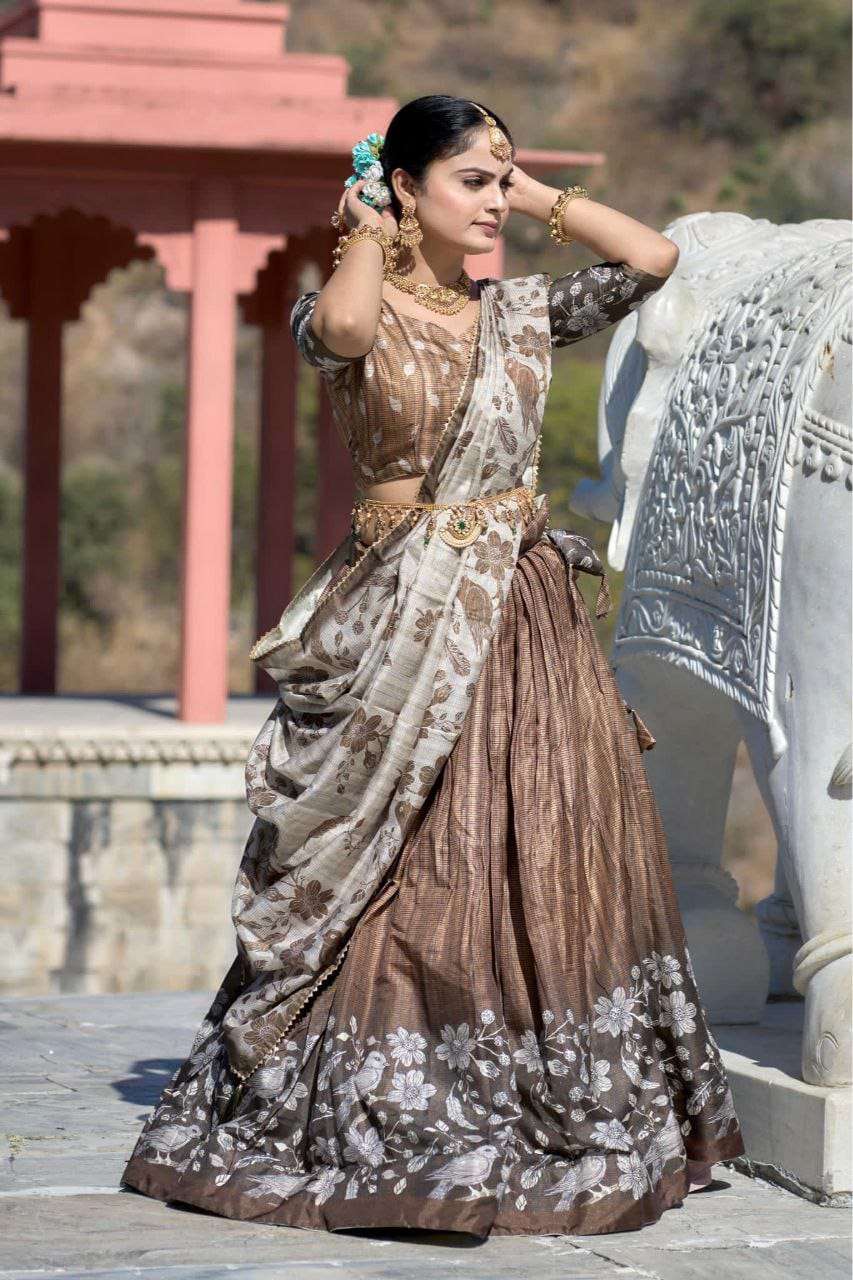 fancy and Pure Dolla silk fabric chaniya choli  designer loo...
