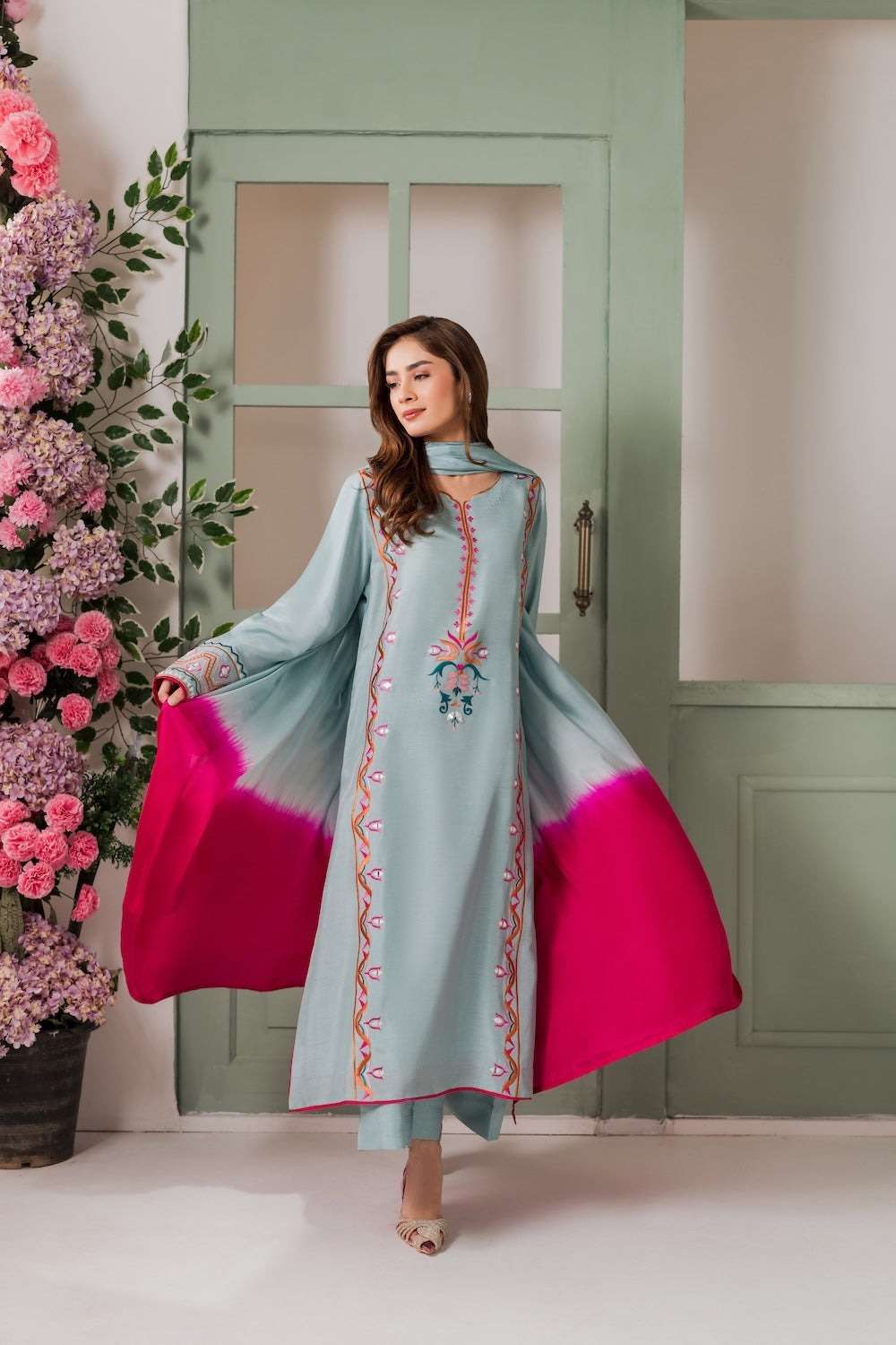 KF 199 EXCLUSIVE PAKISTANI PARTY WEAR CREP WITH SEQUENCE REA...