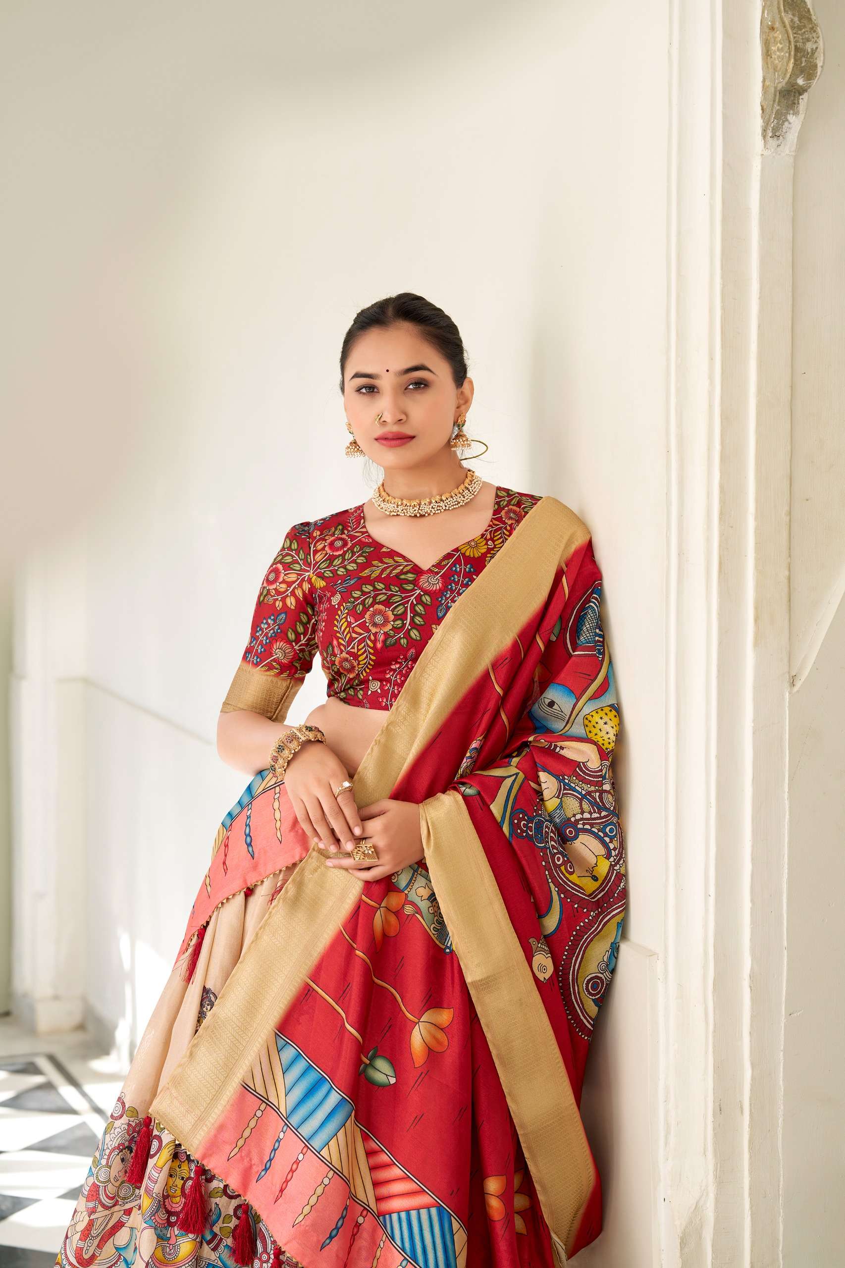 Marudla Adorned in the elegance of Dola Silk and the intrica...
