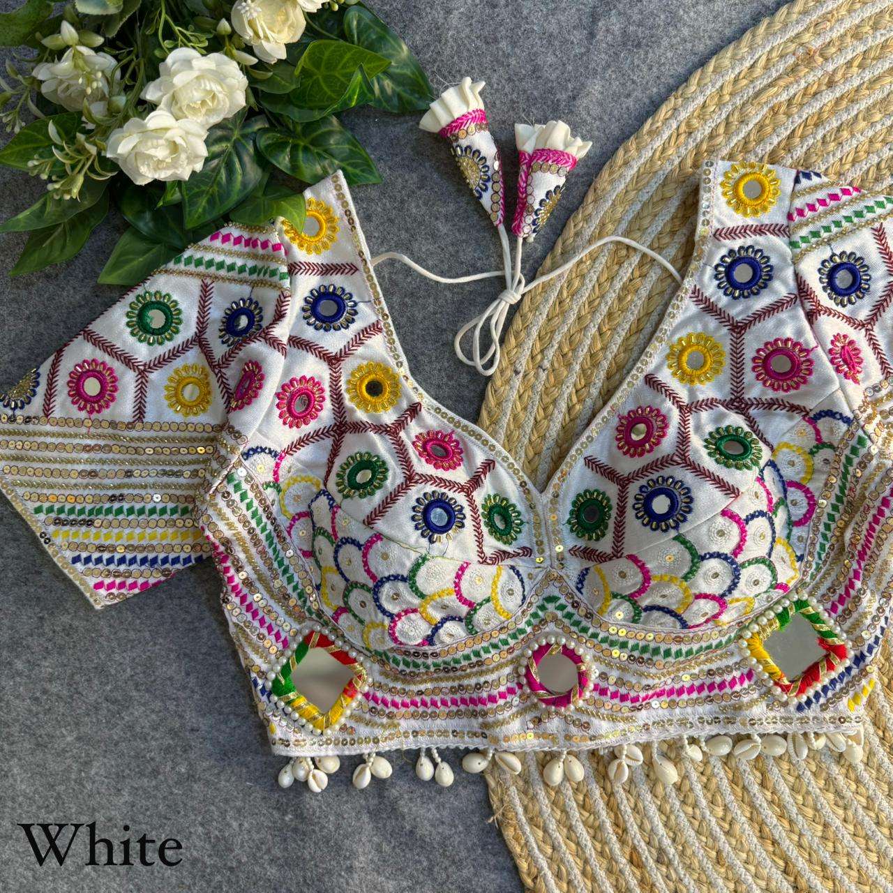 NAVRATRI WEAR SPECIAL FANCY AND BEAUTIFUL BLOUSE WHOLESALE I...