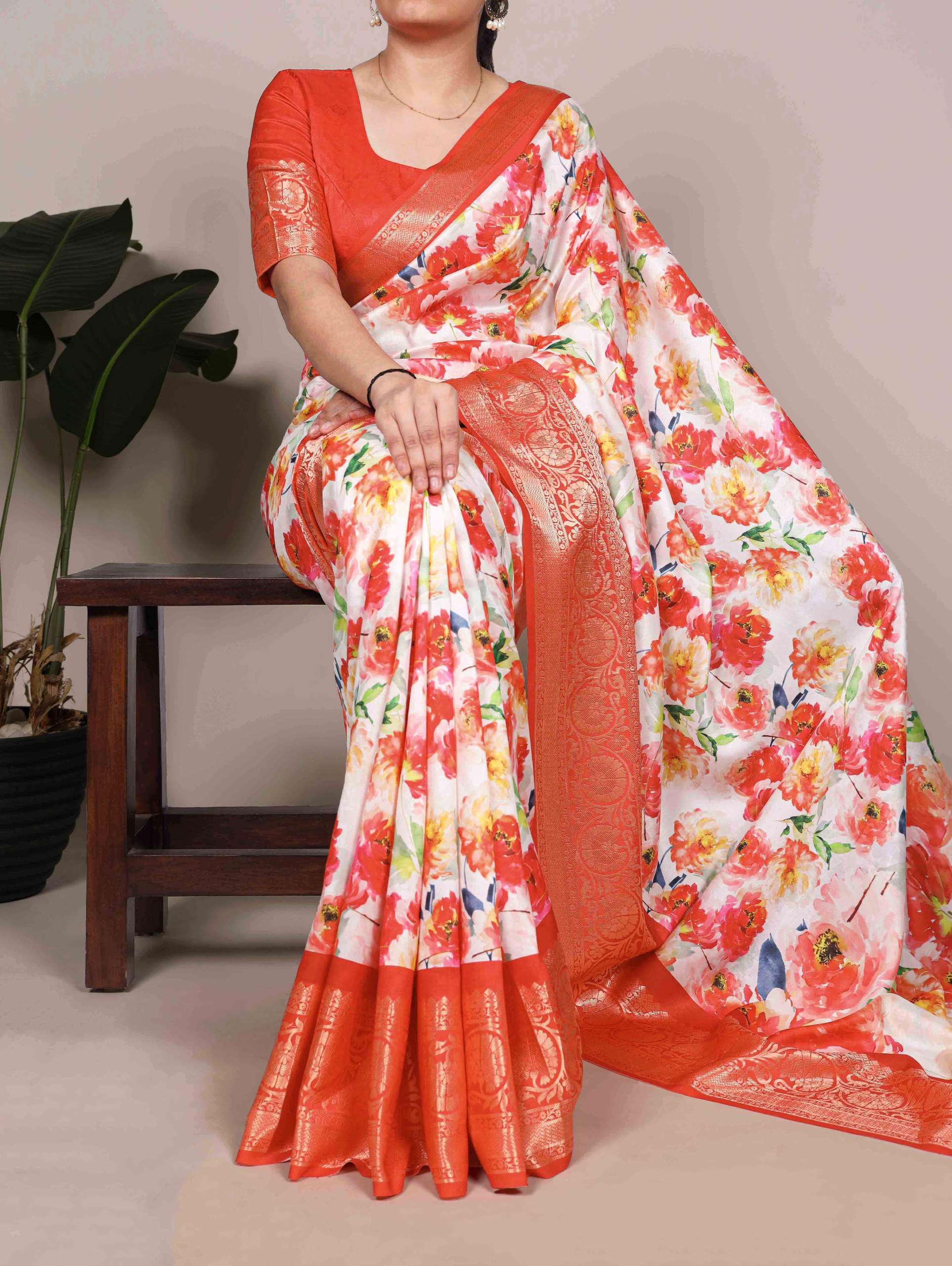 Step into elegance and beautiful with this stunning Tasar Si...