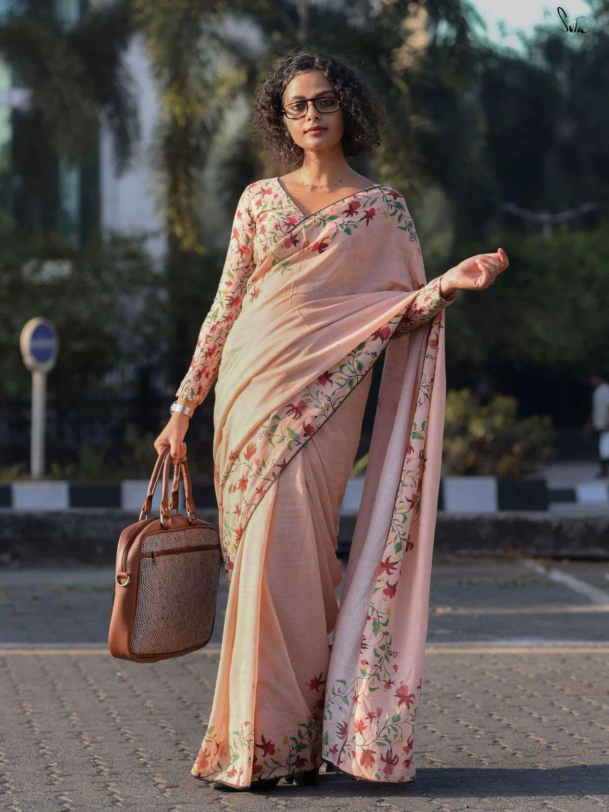 super soft and pure Plain Linen with beautiful flower Digita...