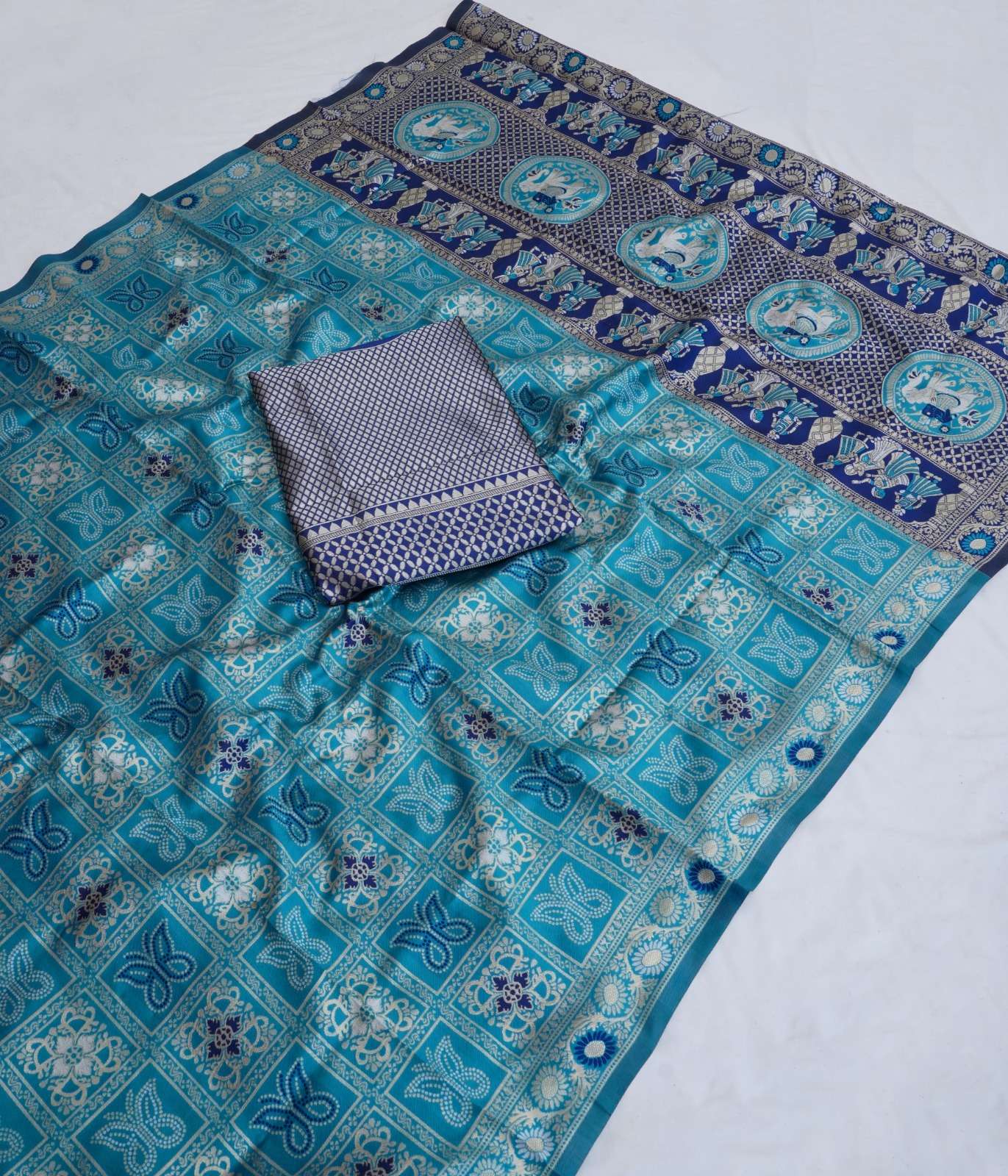 LH  202 new banarasi jacquard Beautiful soft and pure silk f...