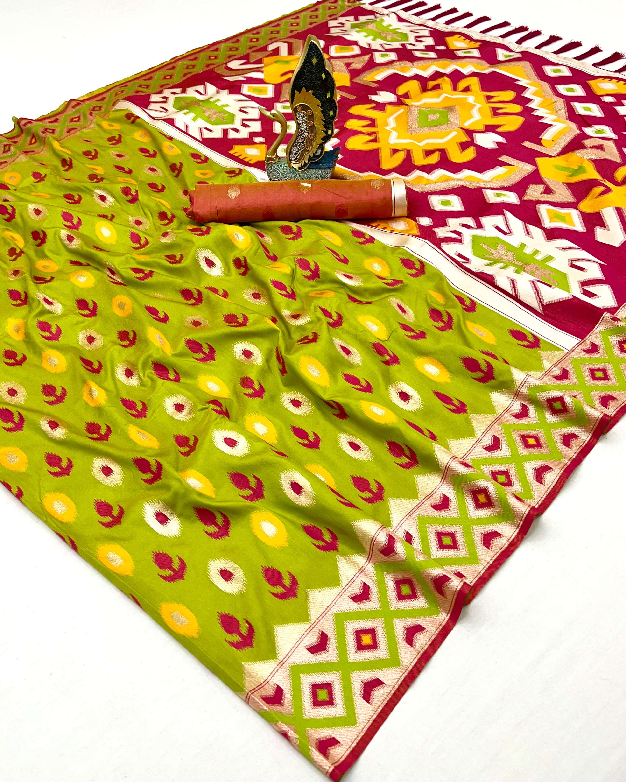 Premium silk pure fancy fabric saree having Patola design on...