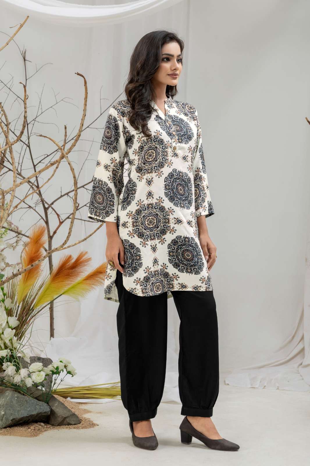 WEAVE 114 RAYON BLACK AND WHITE FARSI SALWAR CORD SET COLLEC...