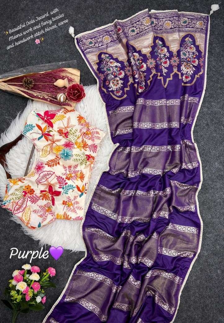 A UNIQUE PURE RUSSIAN SILK FABRIC SAREE IN DESIGNER SAREE WITH BEAUTIFUL BLOUSE WHOLESALE IN SURAT SUSMA