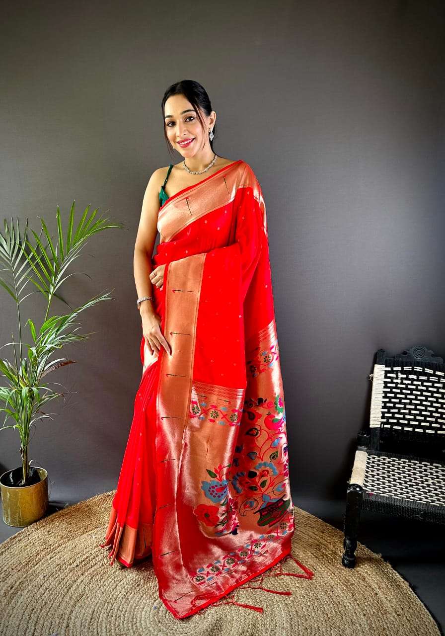 Aavishkar Fancy Pure and superb Kanchipuram silk fabric with flower on pallu saree reseller in surat 