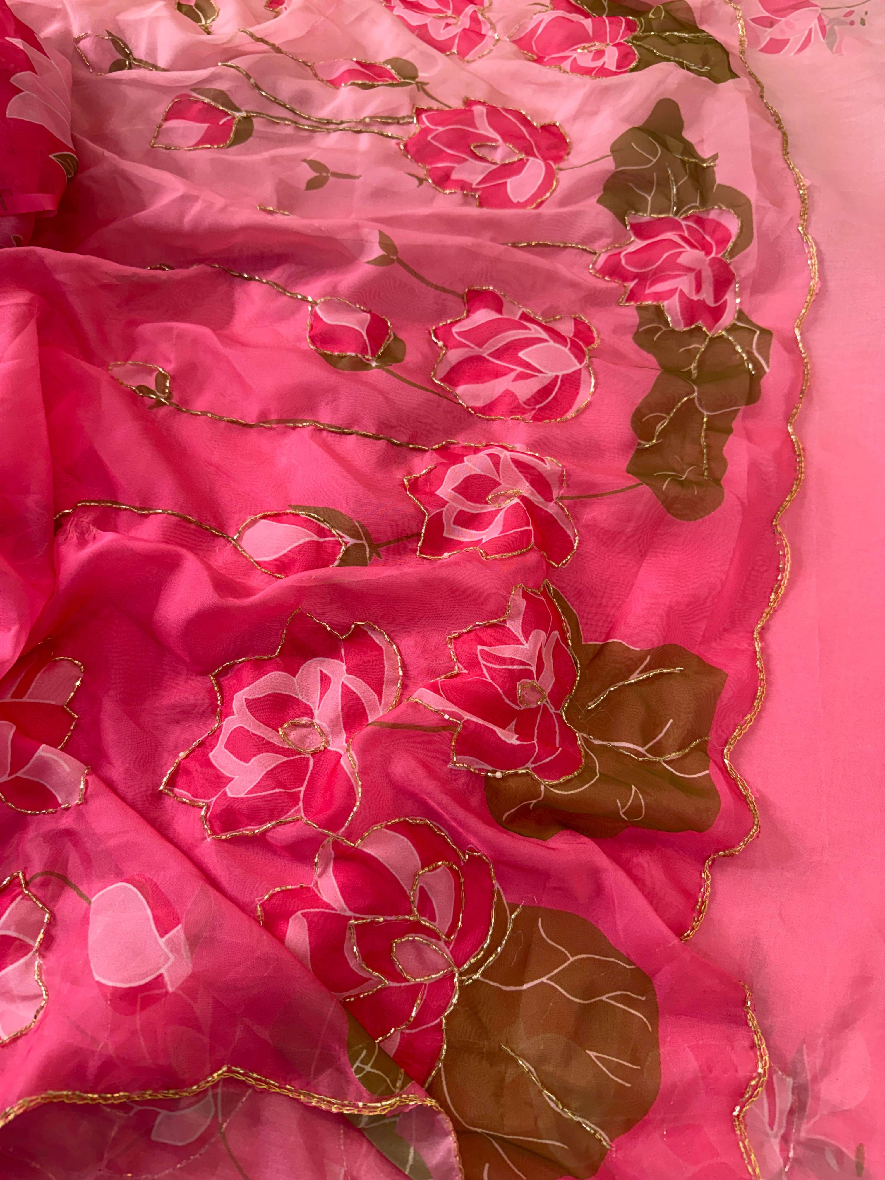 Fresh Arrival soft tabi fabric Handmade and Elegance flower print saree wholesale in surat ratrani