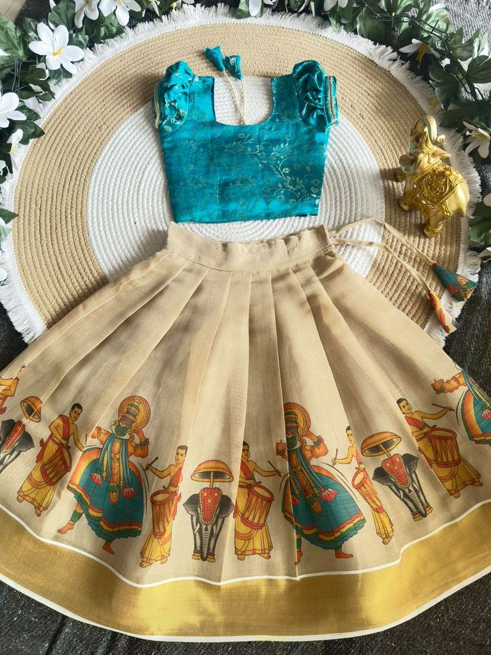 Kids wear Onam festival wear Special Traditional and beautiful Girls Lehenga Set wholesale in surat Oma