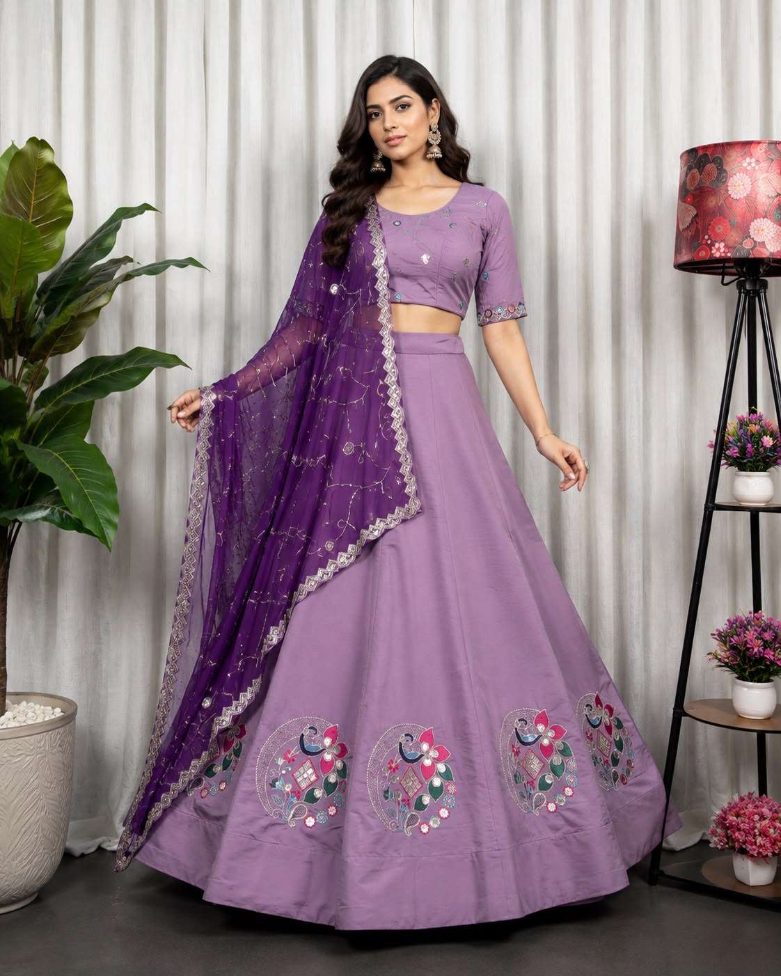 Stole the spotlight of all garba night with this Roman silk ...