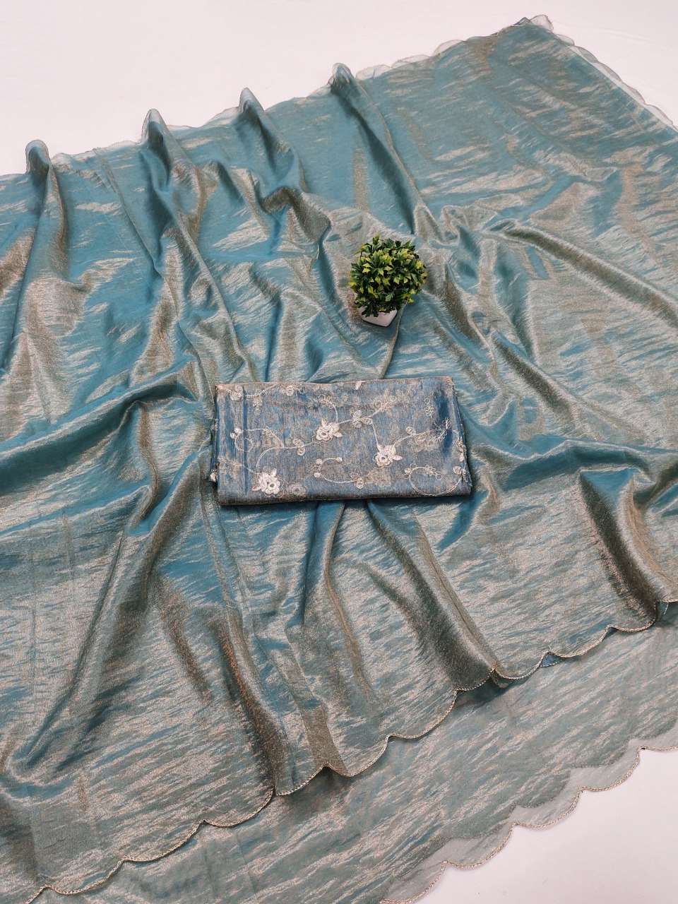 EXCLUSIVE AND BEAUTIFUL SPECIAL PREMIUM SILK EMBERODERY WORK ON SAREE WHOLESALE IN SURAT KTD 3027 