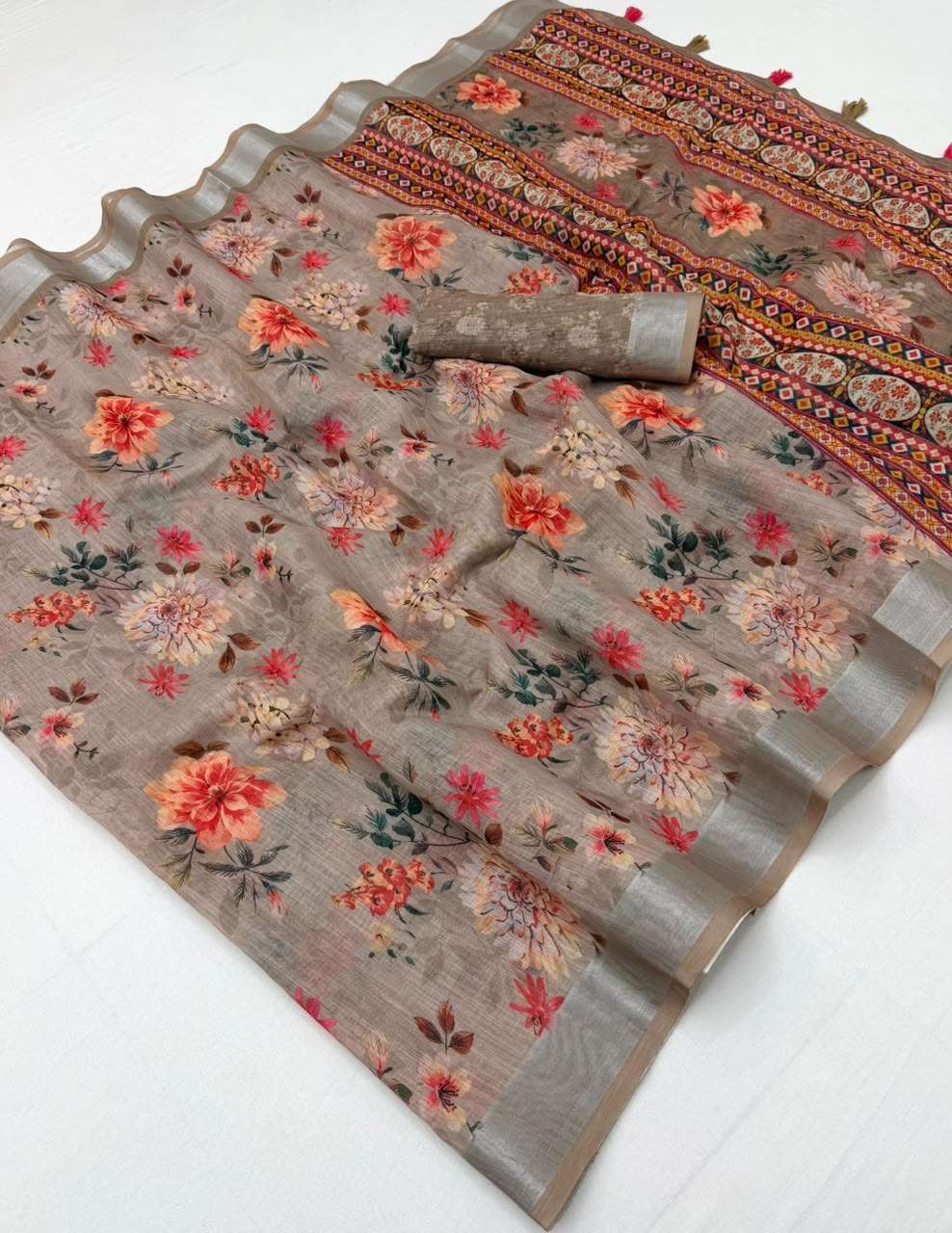 linen soft fabric saree with digital print on saree wholesale in surat sujata