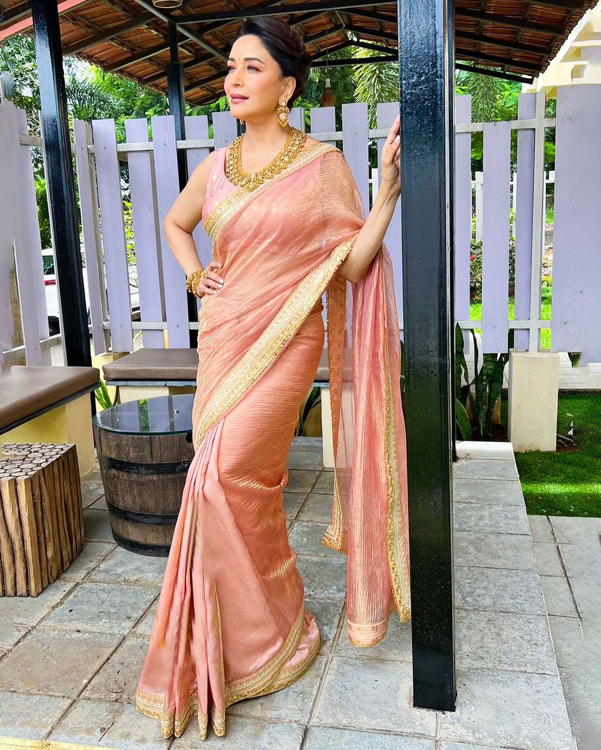 madhuri dixit designer Banarsi crush twil fancy fabric saree...