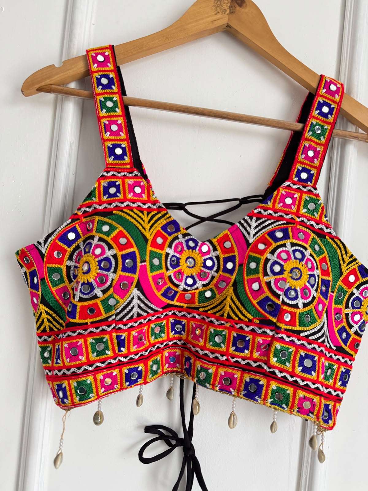 NAVRATRI WEAR HALTER NECK MAGIC COTTON DESIGNER FABRIC BLOUSE WHOLESALE IN SURAT