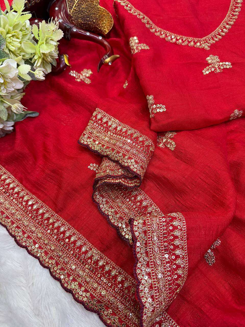 Red colour Blooming Vichitra Silk elegant and beautiful fabr...