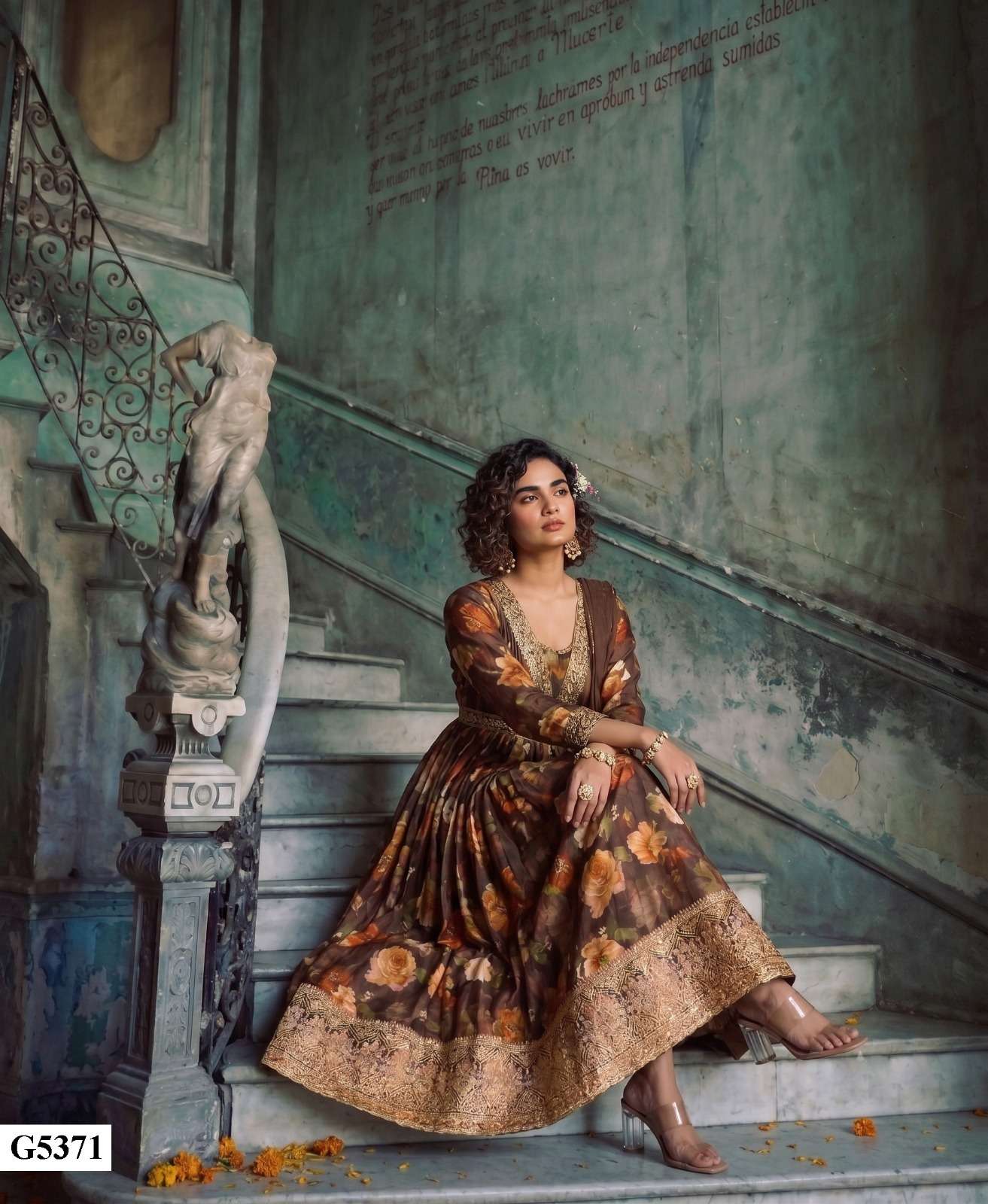 SANAAYA BOUTIQUE CHINON SILK DIGITAL PRINT PARTY WEAR LONG GOWN COLLECTION TEXTILE SHOP