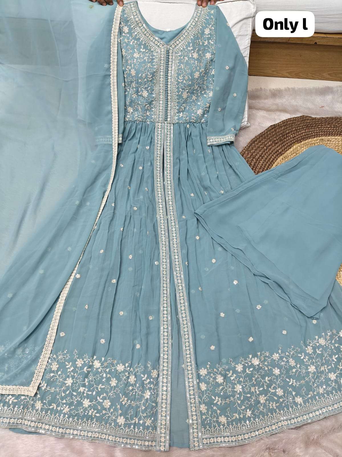 WEDDING SEASON THREAD WORK KURTI WITH DUPATTA PLAZZO SET WIN...