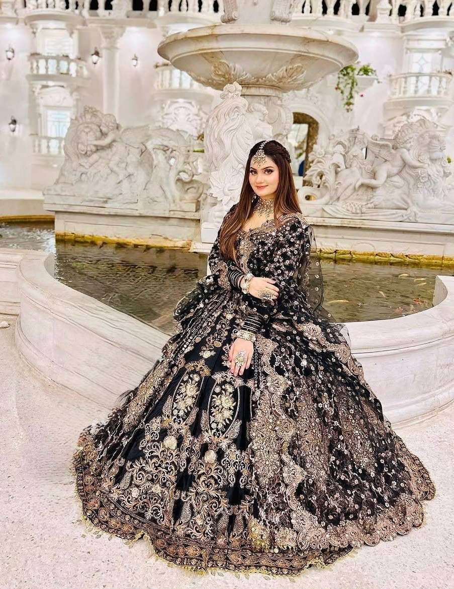 BRIDAL WEAR HEAVY EMBROIDERY BLACK COLOUR FUAX GEORGEET FABRIC LENEGA CHOLI RESELLER IN SURAT MT 1056