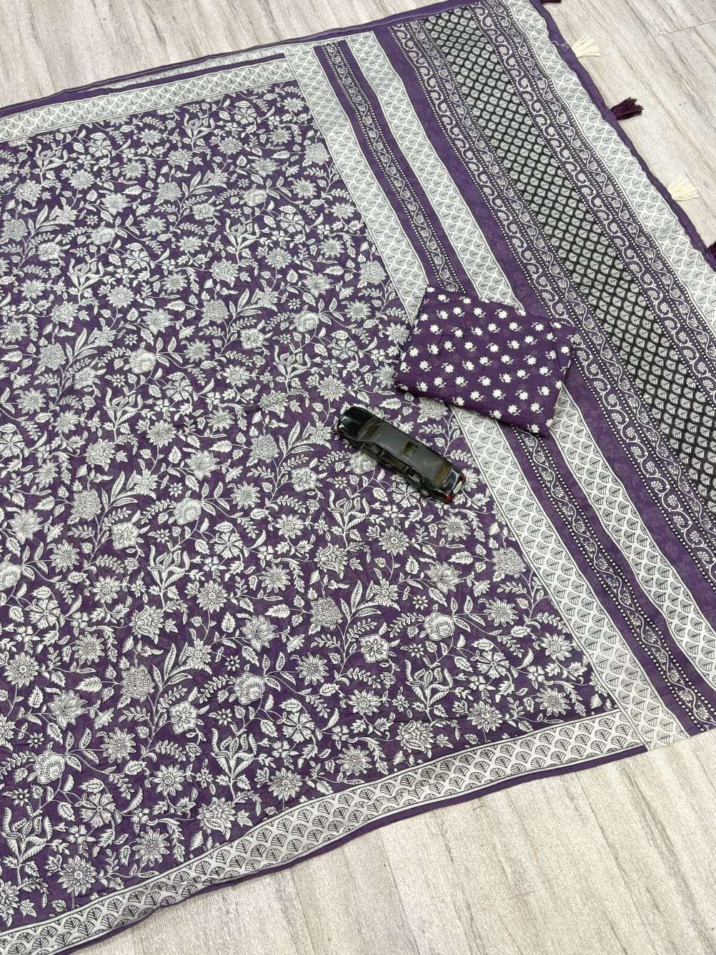 Chanderi Cotton pure and soft fabric with flower and Ajrakh Print on Saree wholesale in surat