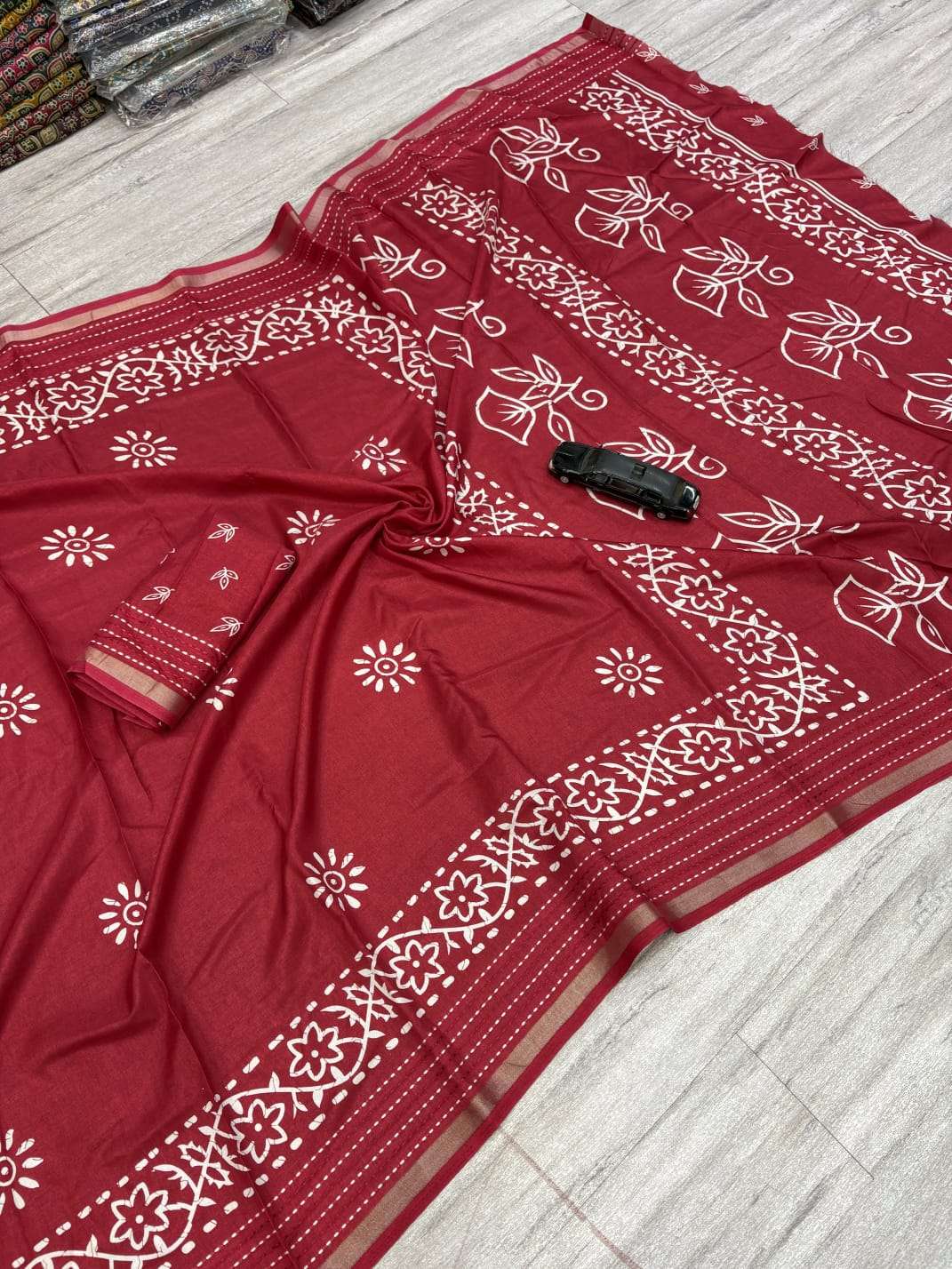 Dola Silk fancy fabric with fancy Katha Work on Saree reseller in surat
