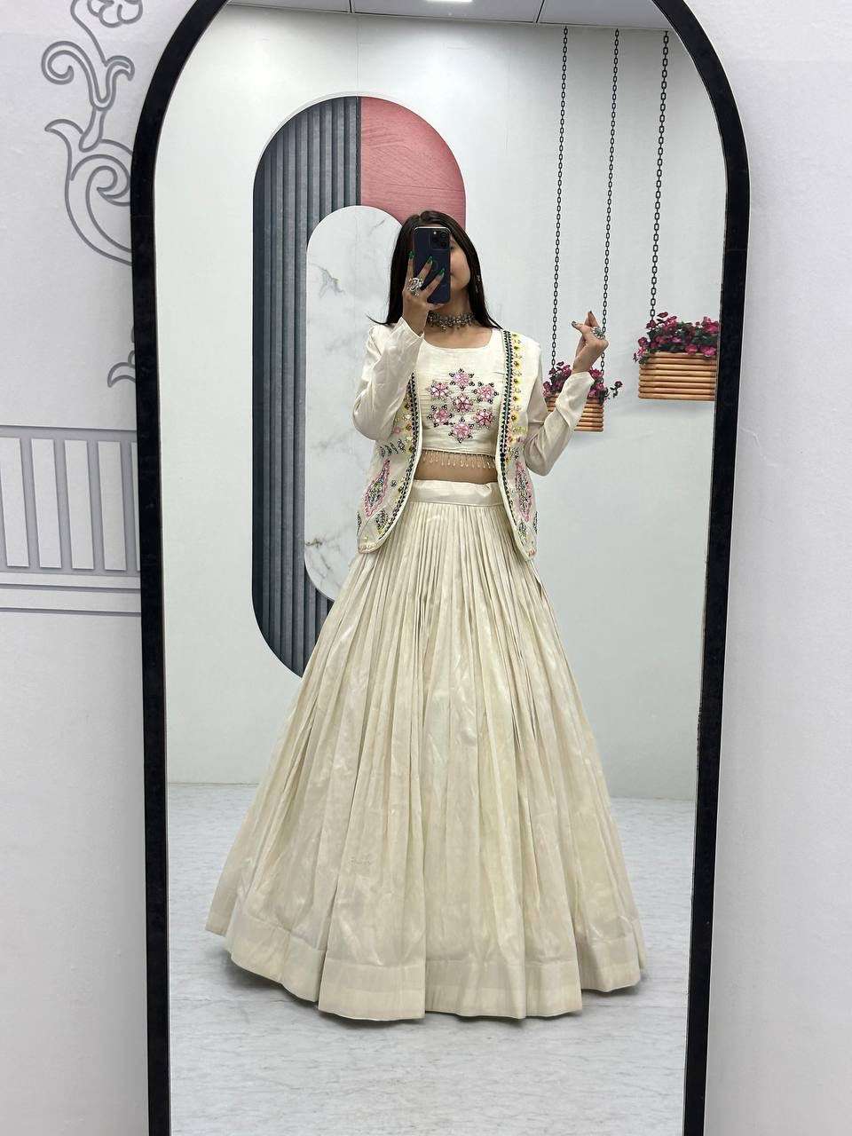  Festival Special wear Pure Tissue Simmer fabric Crop Top lehenga choli reseller in surat 522