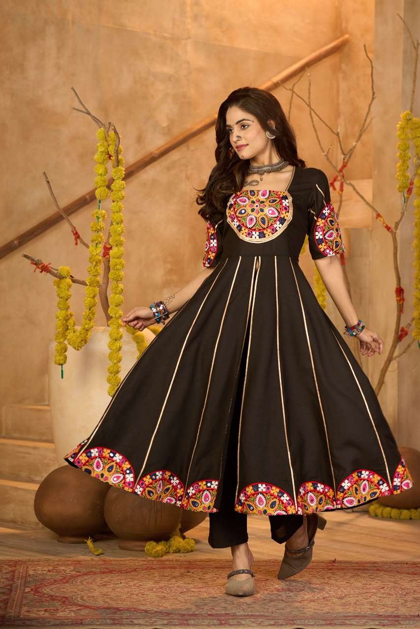 KF NV 52 GUJARAT NAVRATRI OUTFIT COTTON BLACK KURTI AND PANT...