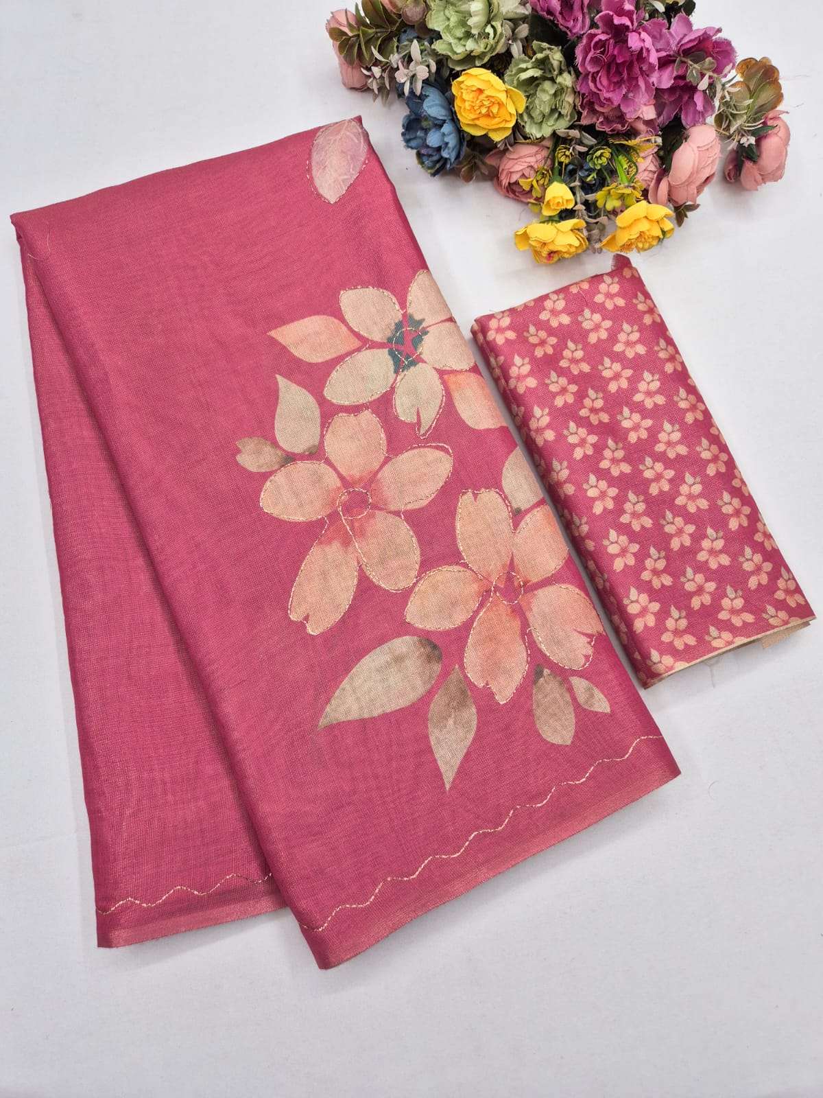 SOFT ERODE COTTONS ZARI SILK FABRIC WITH FLOWER PRINT ON SAEE WHOLESALE IN SURAT TWT1122