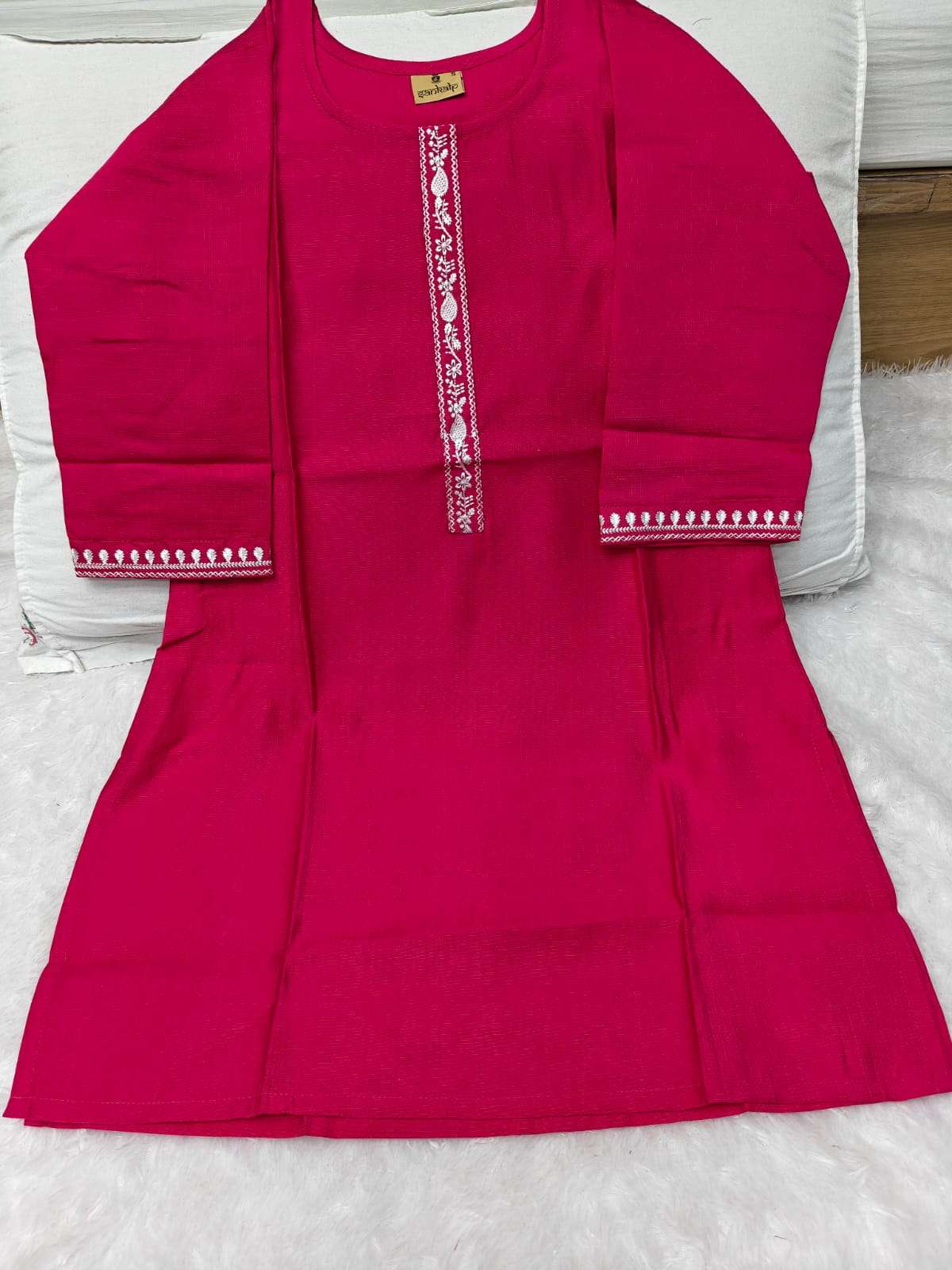 VERTICAN PALIN SHORT TOP FOR EVERYDAY LIGHTWEIGHT CLOTHING SUMMER SURAT 