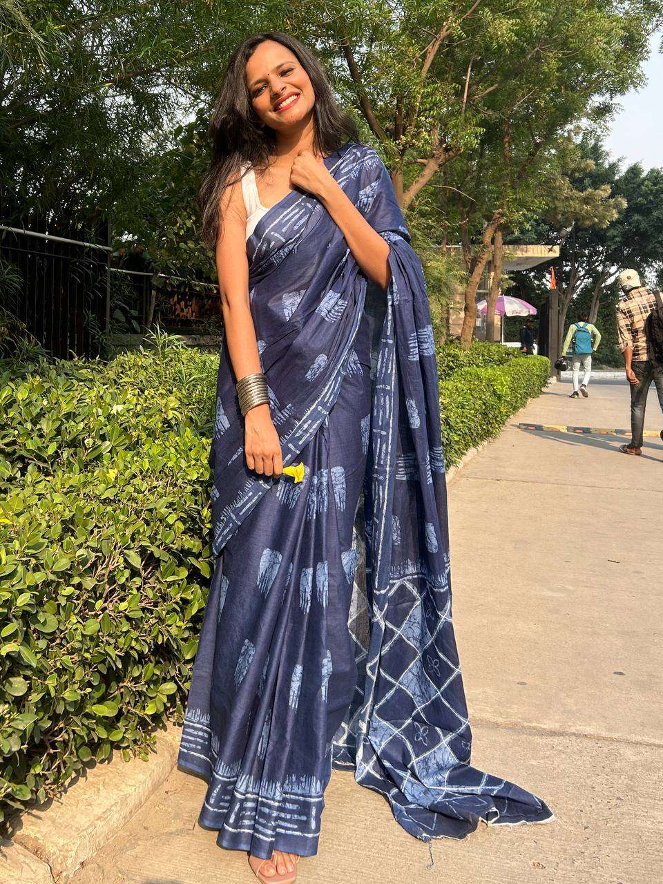 MADHURI SOFT COTTON FANCY PRINTED BLUE SAREE FOR COLLEGE