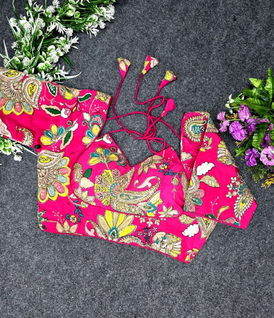 A CLASSIC STYLE FEATURING CUP SHAPED KATORI BLOUSE FOR SAREE