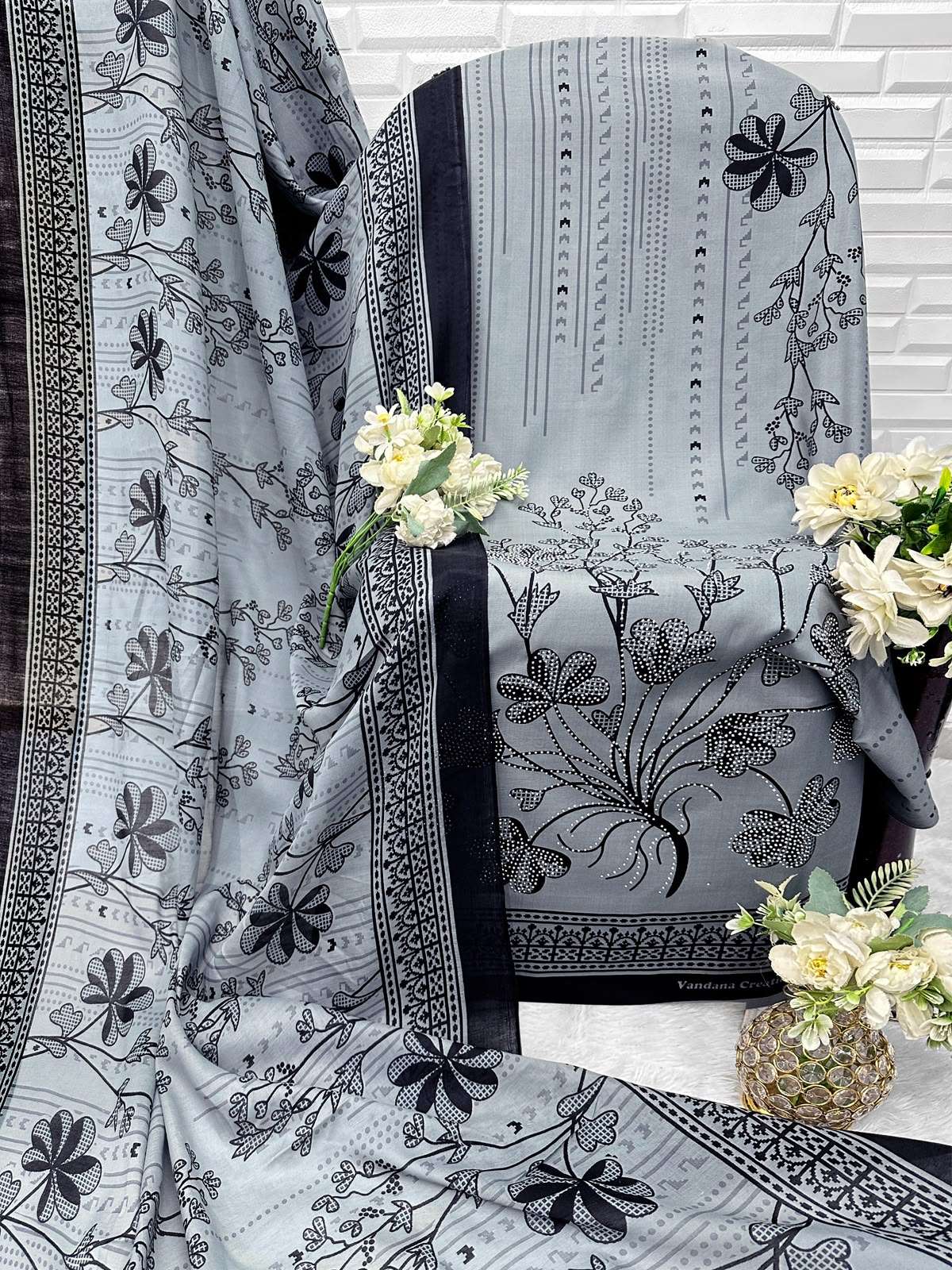 VANDANA YASHIKA VOL 5 SOFT MIX COTTON PRINT SALWAR KAMEEZ COLLECTION WHOLESALER VANDANA YASHIKA VOL 5 SOFT MIX COTTON PRINT SALWAR KAMEEZ COLLECTION WHOLESALER