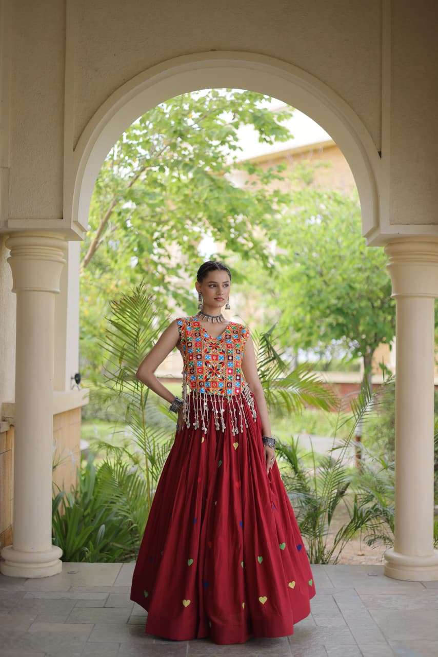 NAVRATRI FESTIVE VIBE WITH THIS NEW COLLECTION COTTON LEHENGA CHOLI WHOLESALE IN SURAT 7181 NAVRATRI FESTIVE VIBE WITH THIS NEW COLLECTION COTTON LEHENGA CHOLI WHOLESALE IN SURAT 7181