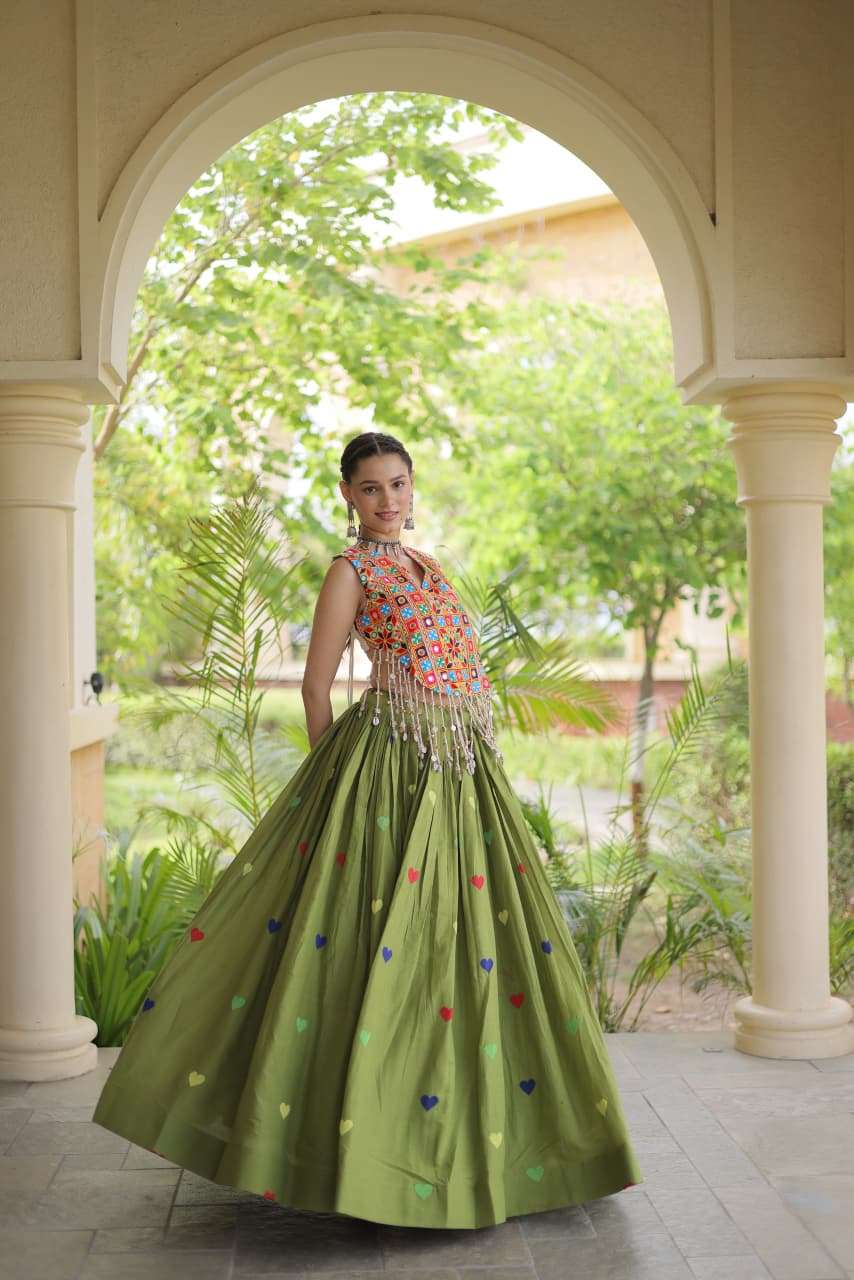 NAVRATRI FESTIVE VIBE WITH THIS NEW COLLECTION COTTON LEHENGA CHOLI WHOLESALE IN SURAT 7181 NAVRATRI FESTIVE VIBE WITH THIS NEW COLLECTION COTTON LEHENGA CHOLI WHOLESALE IN SURAT 7181