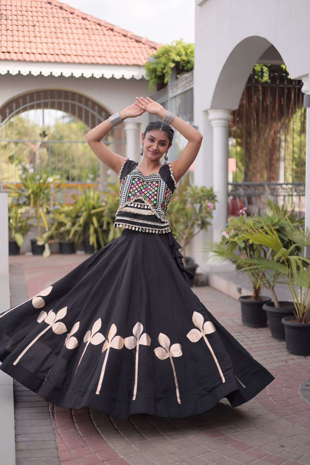 Roman Silk fabric Navratri wear Festive vibes Are traditional and spiritual Lehenga choli wholesale in surat 7174 Roman Silk fabric Navratri wear Festive vibes Are traditional and spiritual Lehenga choli wholesale in surat 7174