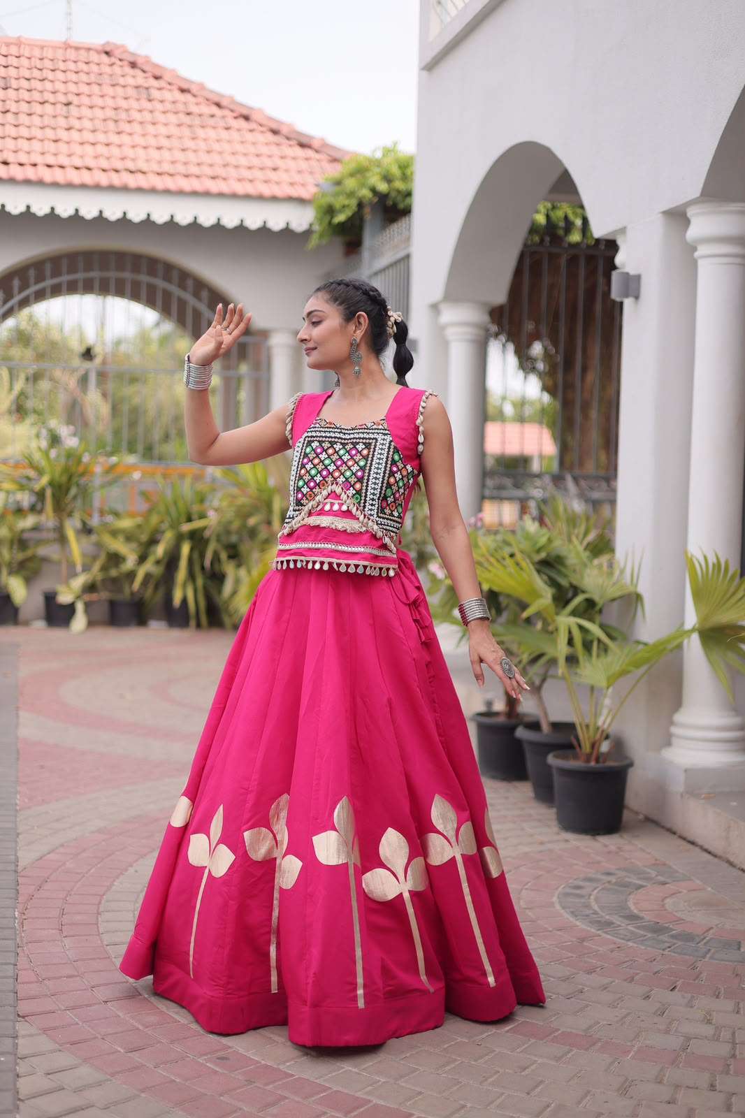 Roman Silk fabric Navratri wear Festive vibes Are traditional and spiritual Lehenga choli wholesale in surat 7174 Roman Silk fabric Navratri wear Festive vibes Are traditional and spiritual Lehenga choli wholesale in surat 7174