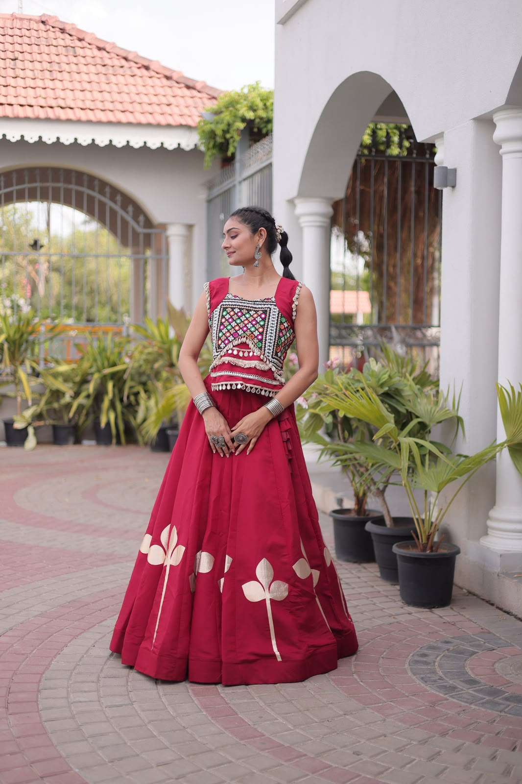 Roman Silk fabric Navratri wear Festive vibes Are traditional and spiritual Lehenga choli wholesale in surat 7174 Roman Silk fabric Navratri wear Festive vibes Are traditional and spiritual Lehenga choli wholesale in surat 7174